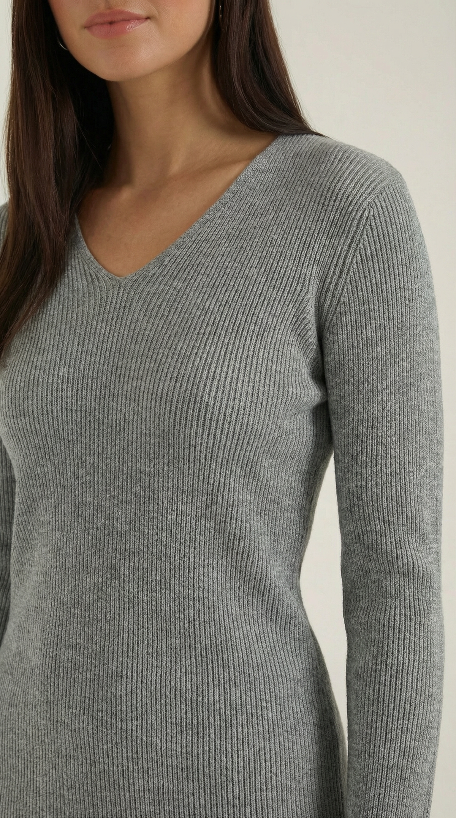 Michelle gerippter Pullover mit V-Ausschnitt