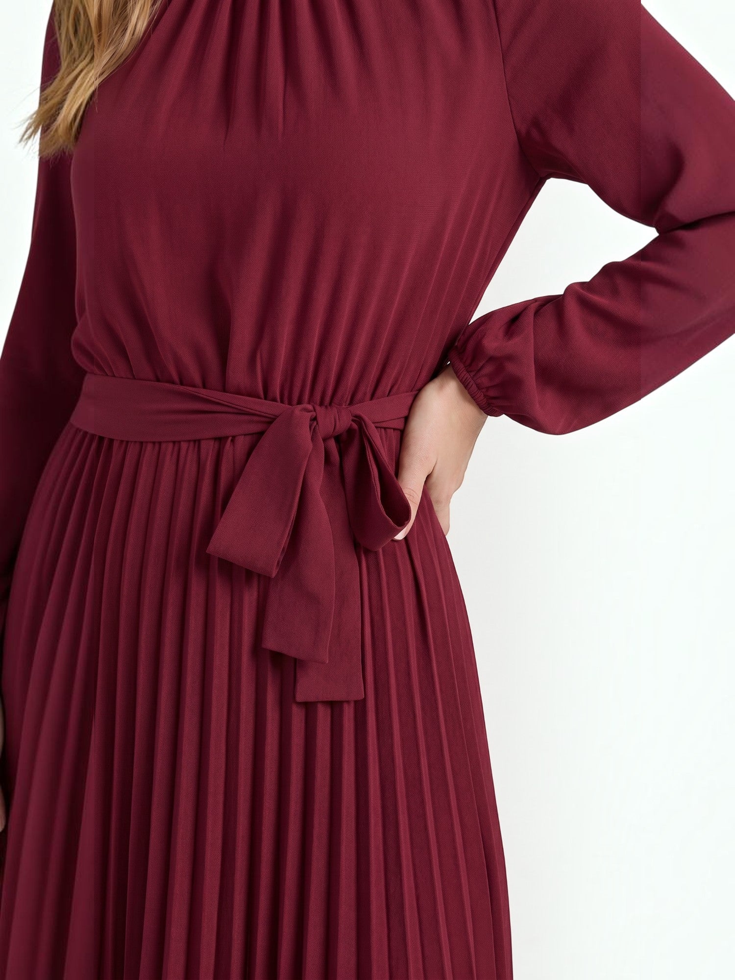 Misty Midi-Plisseekleid mit Bindegürtel