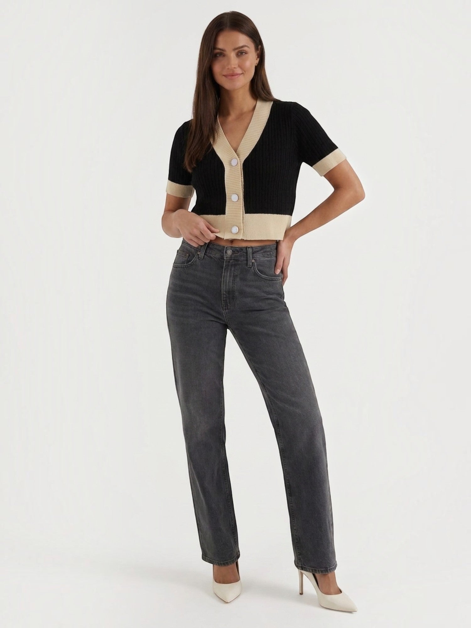 Nerina kurze taillierte Strickjacke