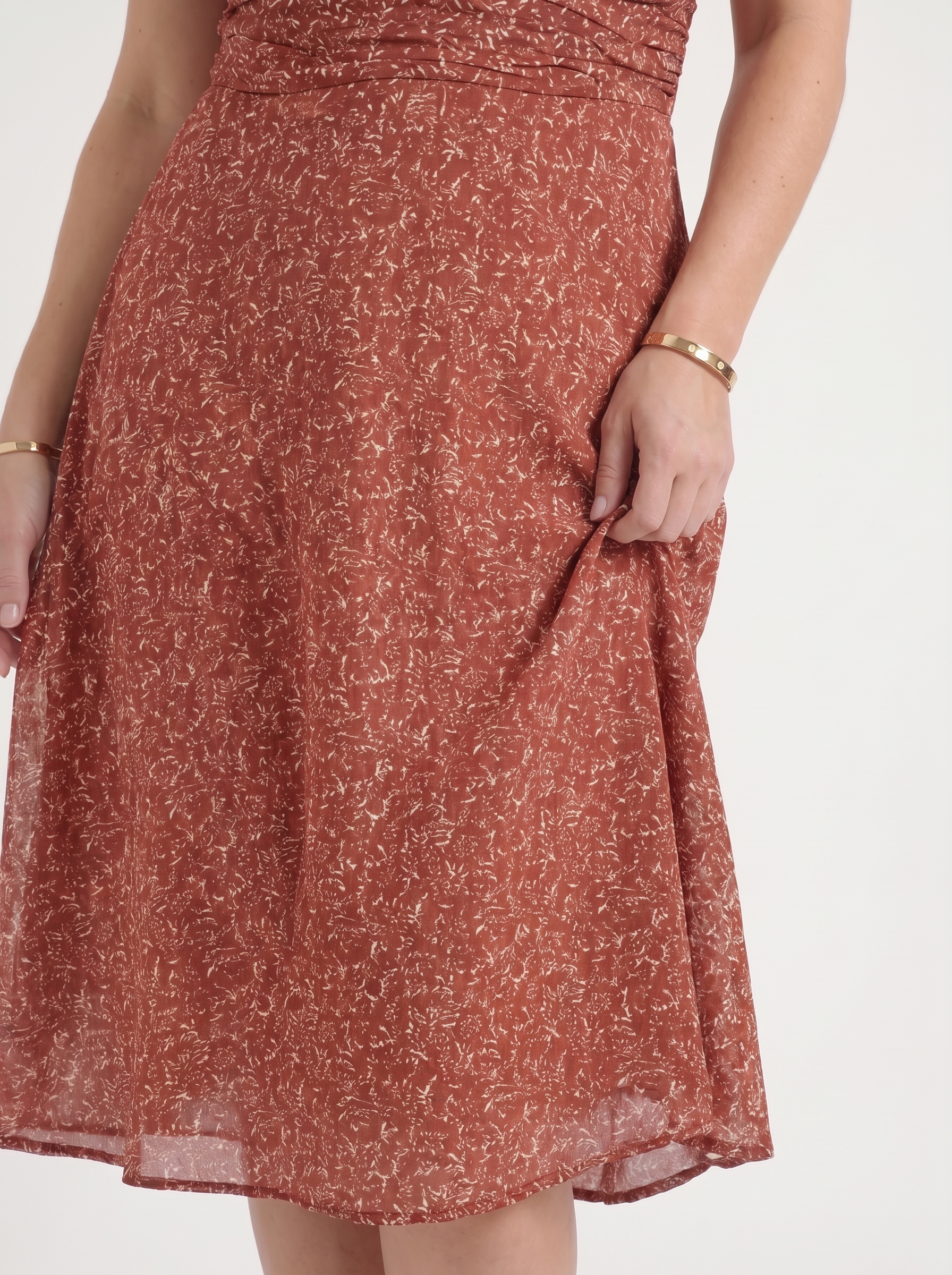 Astrid Midikleid mit Neckholder und Wickeloptik