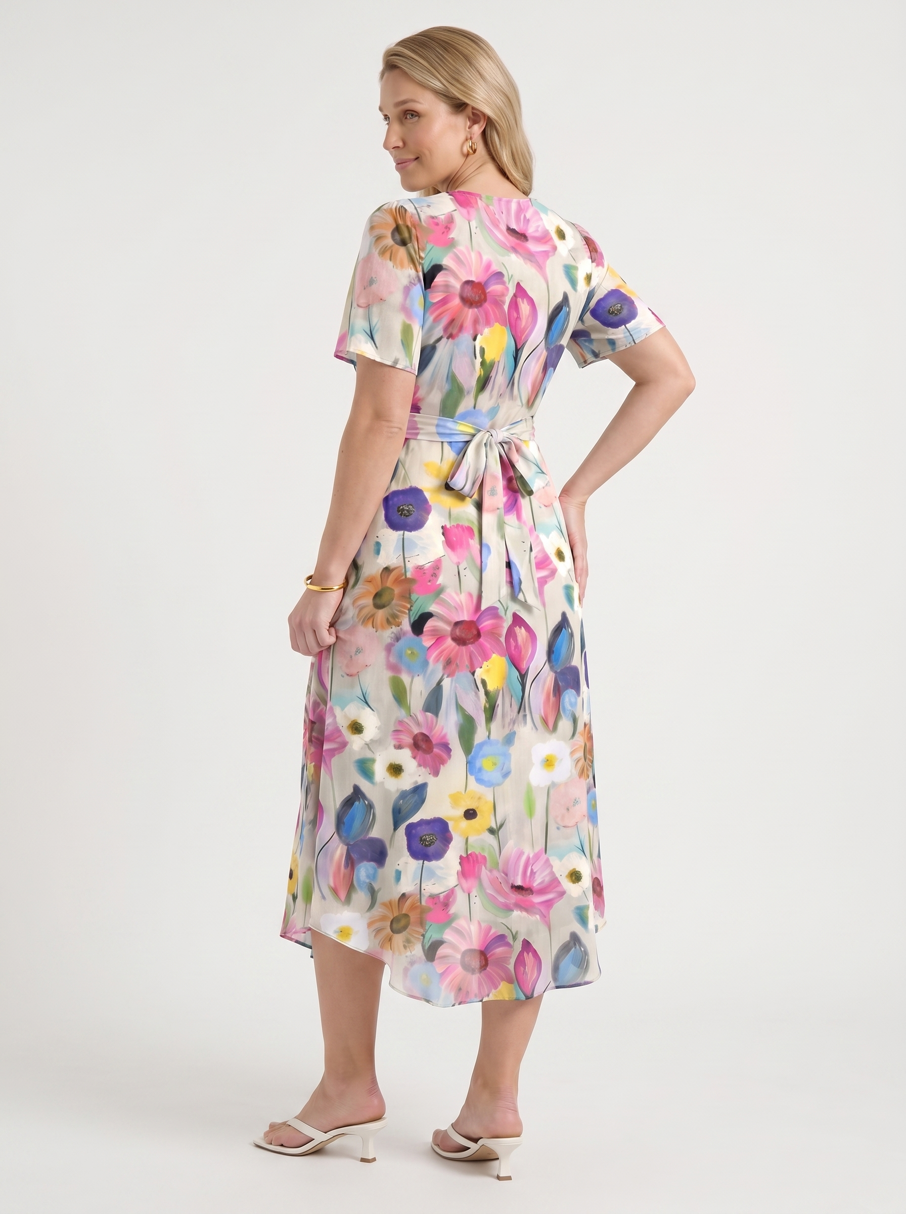 Sharnie Midikleid mit Blumenprint und Wickeloptik