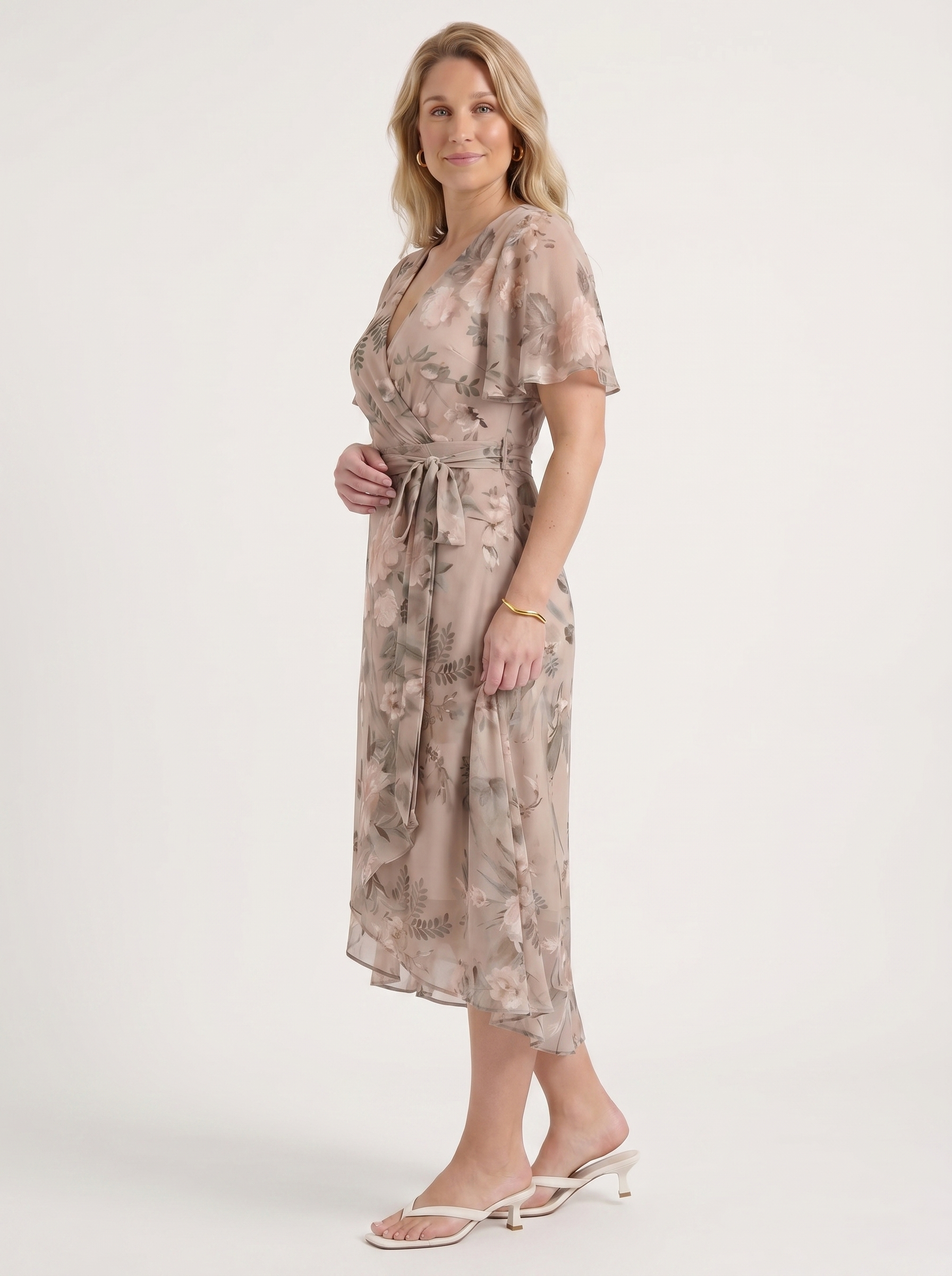 Sharnie Midikleid mit Blumenprint und Wickeloptik