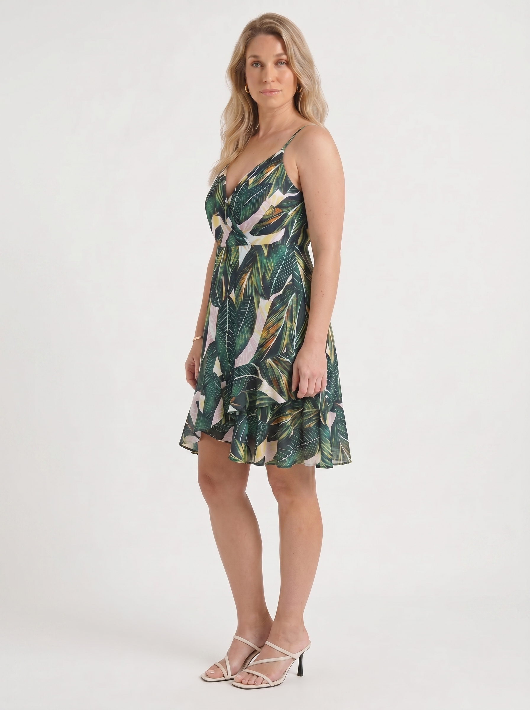 Willow Minikleid mit Wickeloptik und Volantsaum