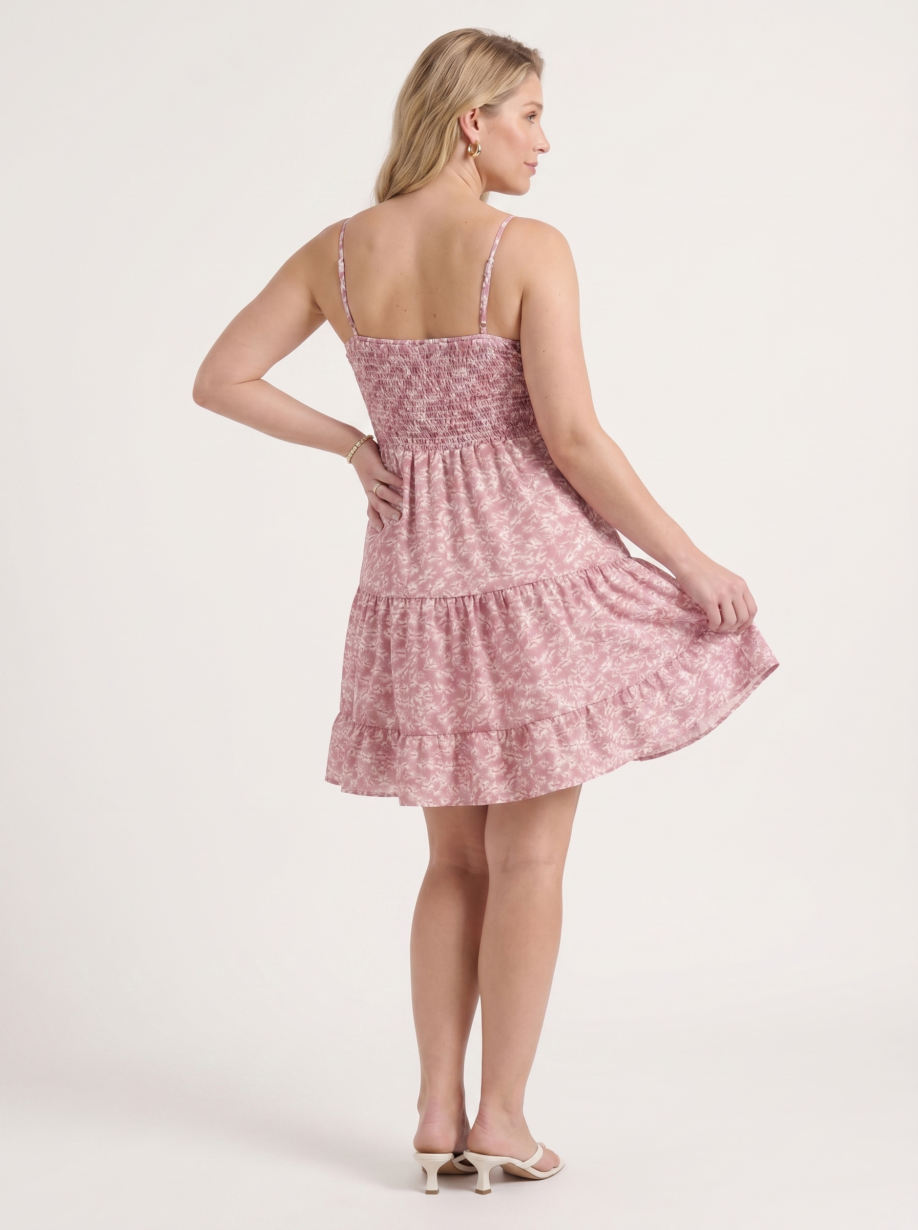 Kiana Minikleid mit Spaghettiträgern und Stufenrock