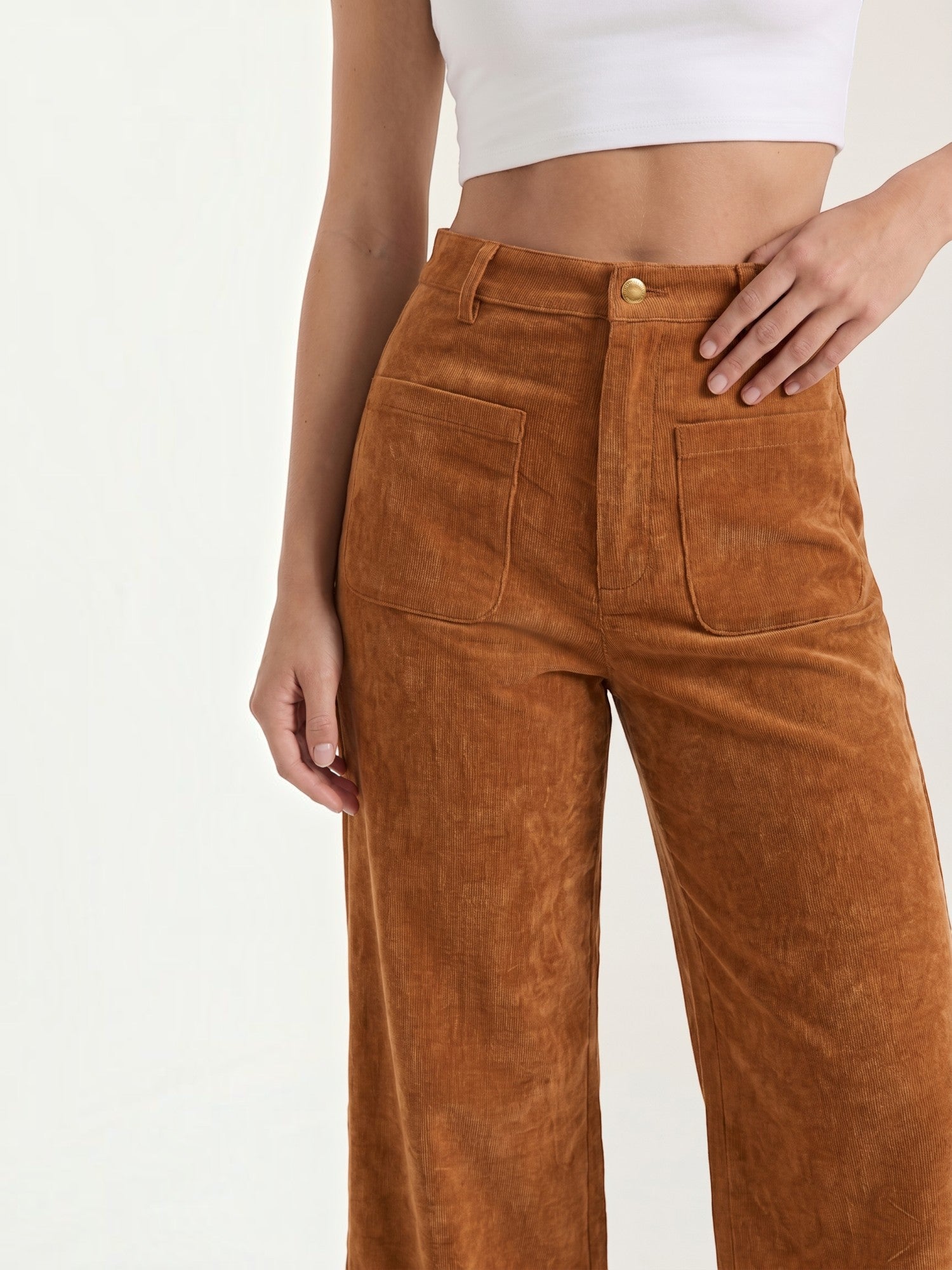 Allison Weite Cordhose