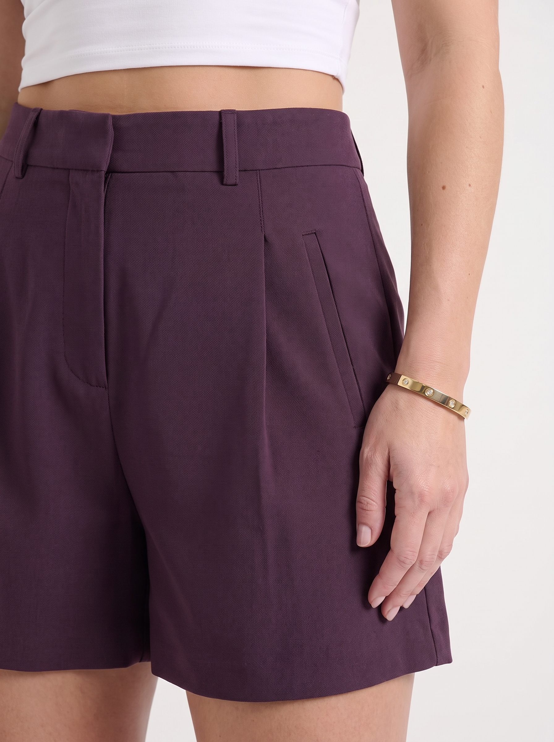 Kyrine Shorts mit Bundfalten