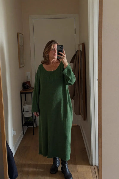 Kundin Shannon trägt Rosa Mae