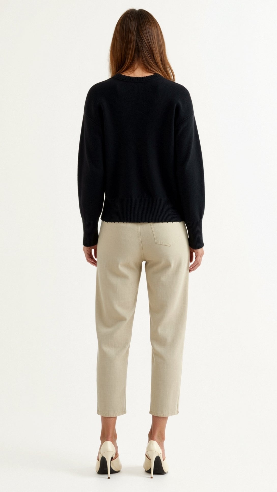 Caroline Strickjacke mit Perlenbesatz