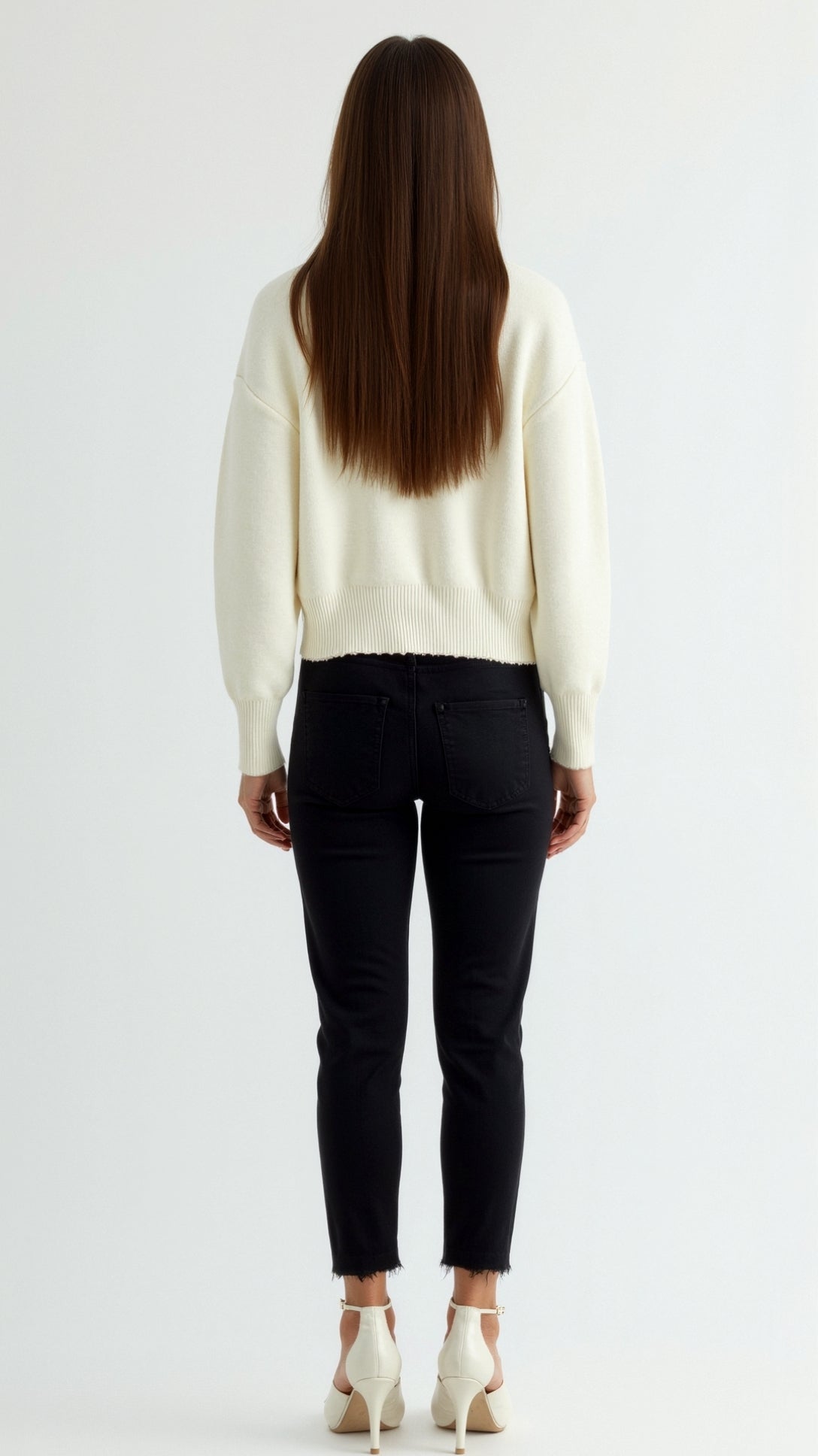 Caroline Strickjacke mit Perlenbesatz