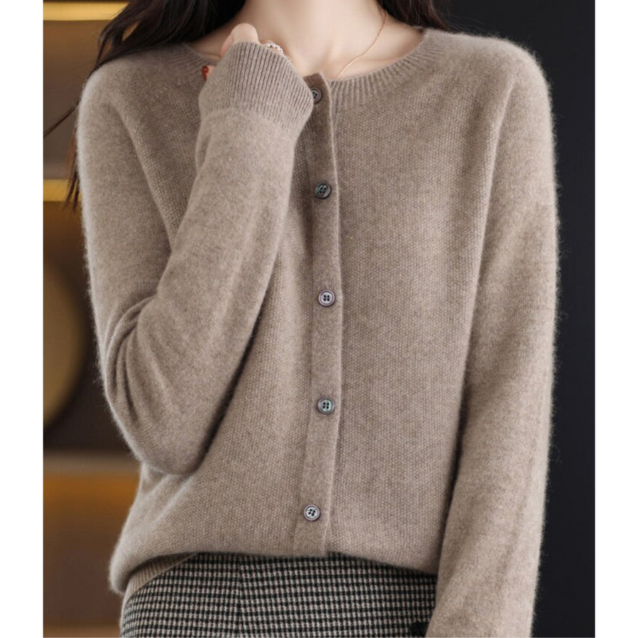 Livea Strickjacke mit Knopfdetails