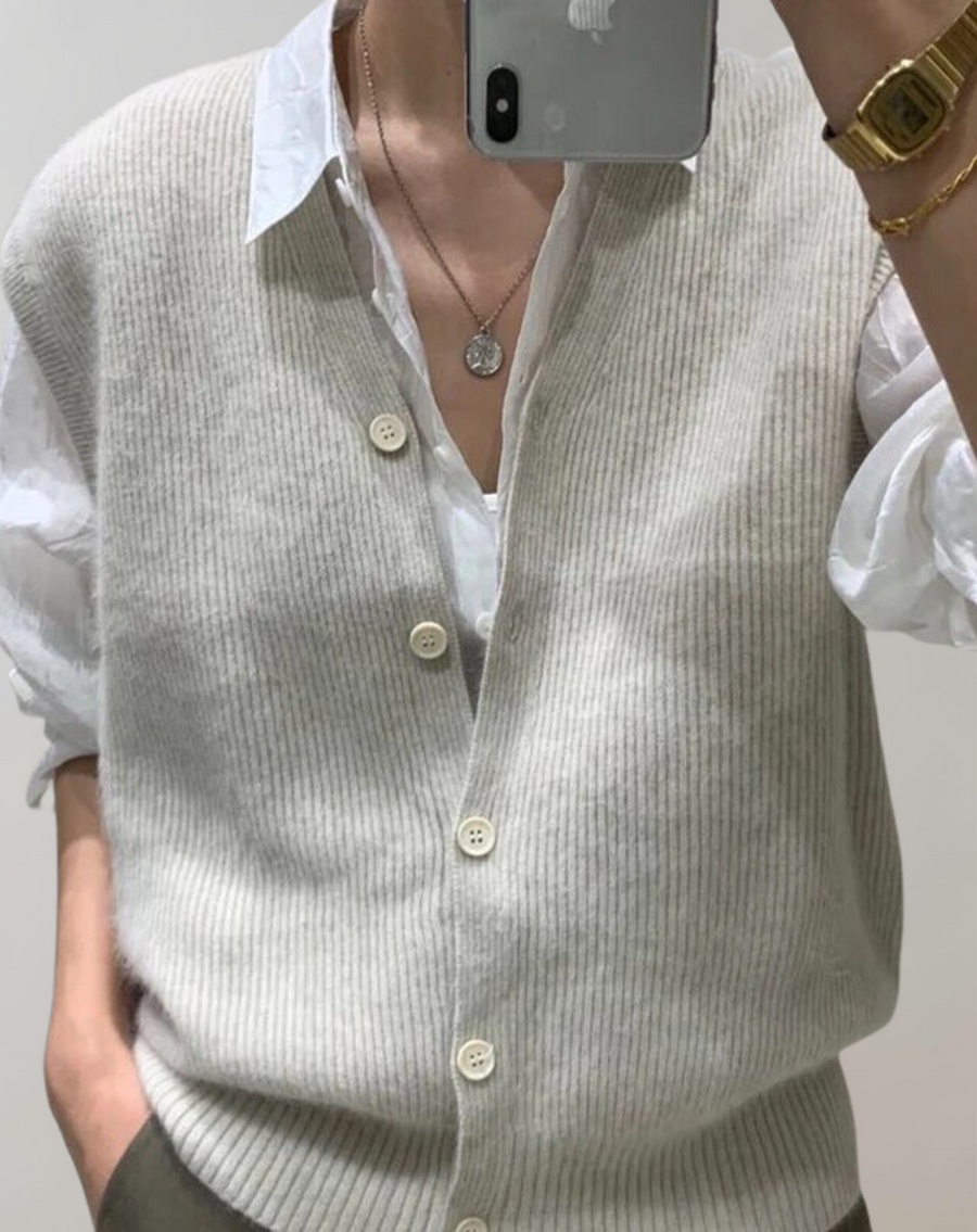 Solveig ärmellose Strickjacke