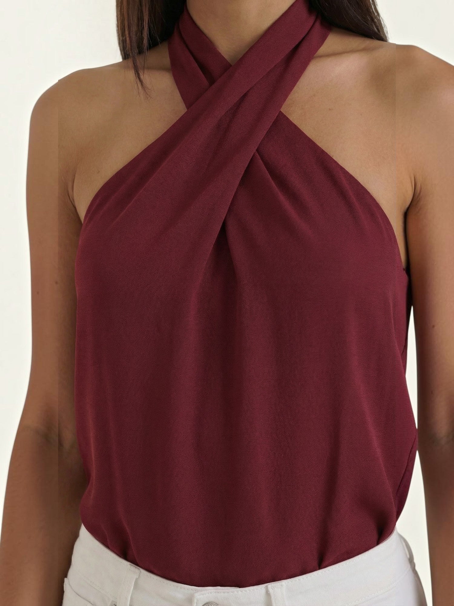 Gina Halter-Top mit Cross-Ausschnitt