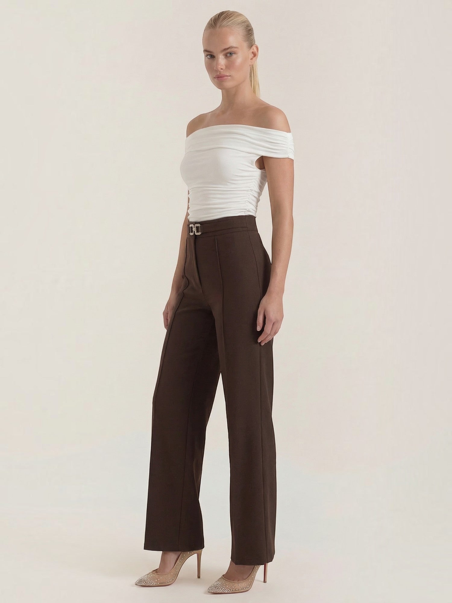 Maxine Stoffhose mit weitem Bein und Zierschnalle