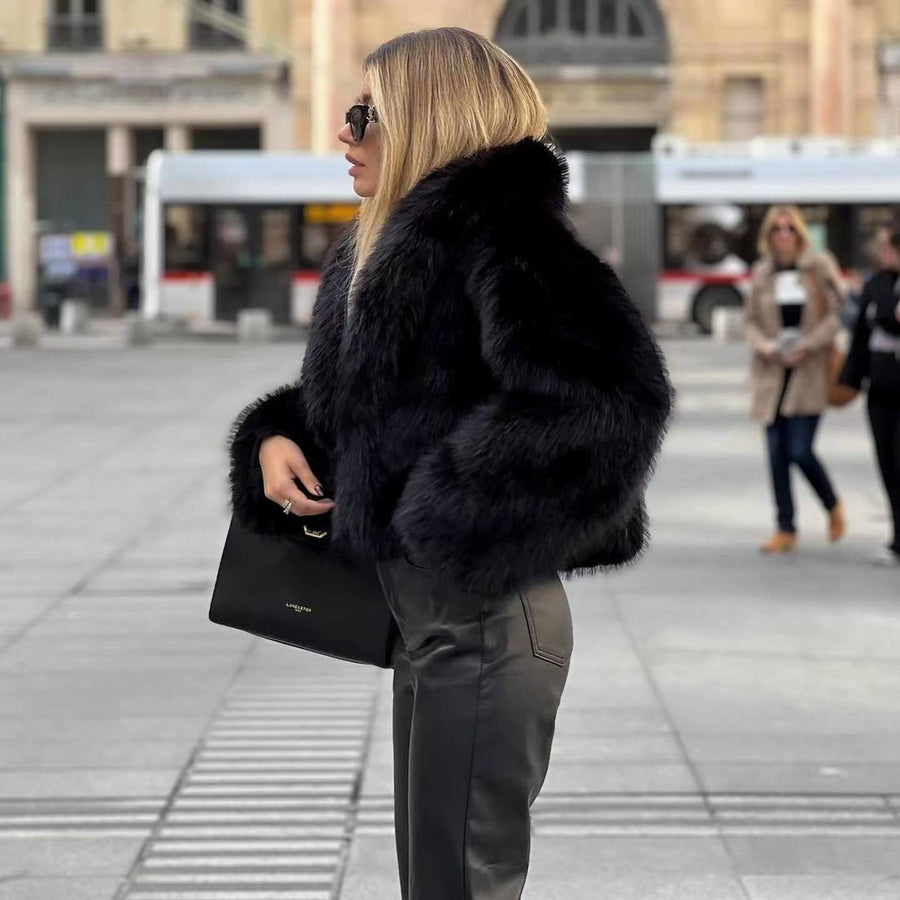 Elva kurze Pelzjacke