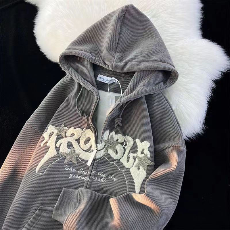 Inge Hoodie mit Stickerei