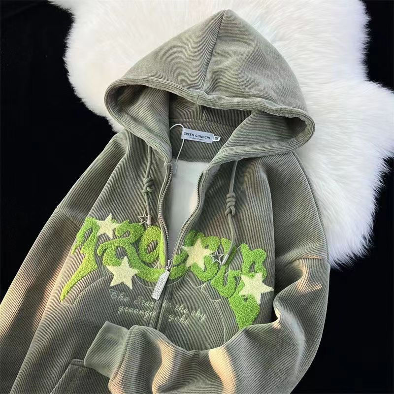 Inge Hoodie mit Stickerei
