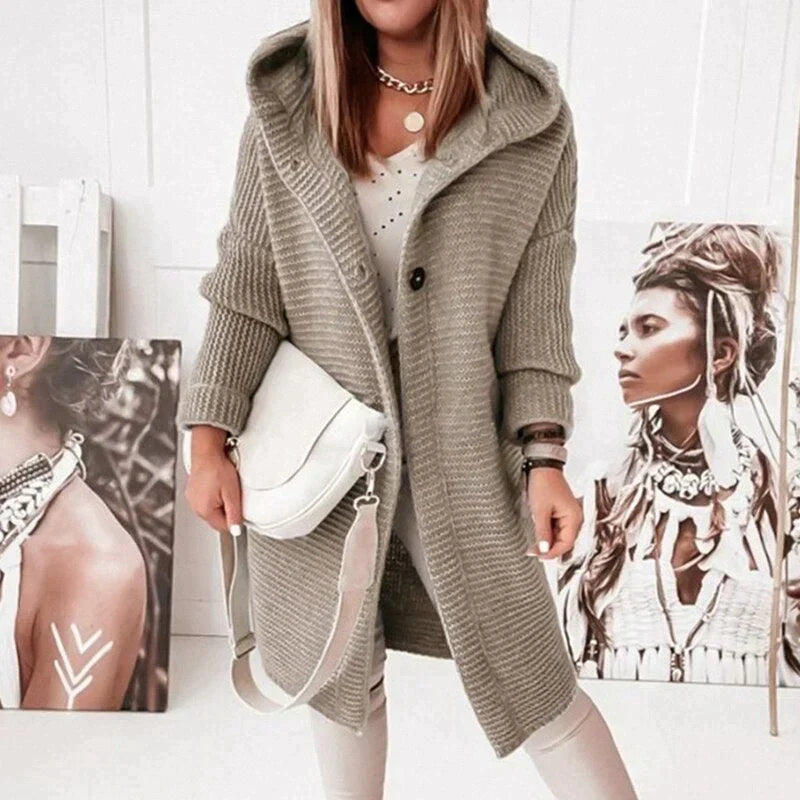 Madita Lange Strickjacke mit Kapuze