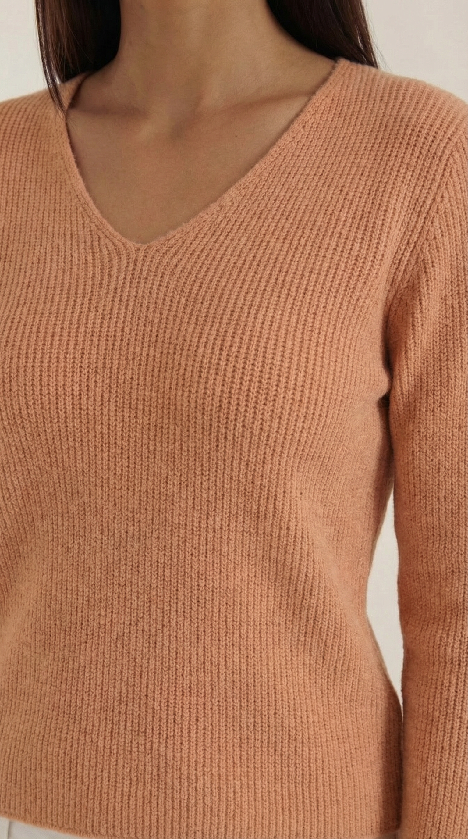 Michelle gerippter Pullover mit V-Ausschnitt
