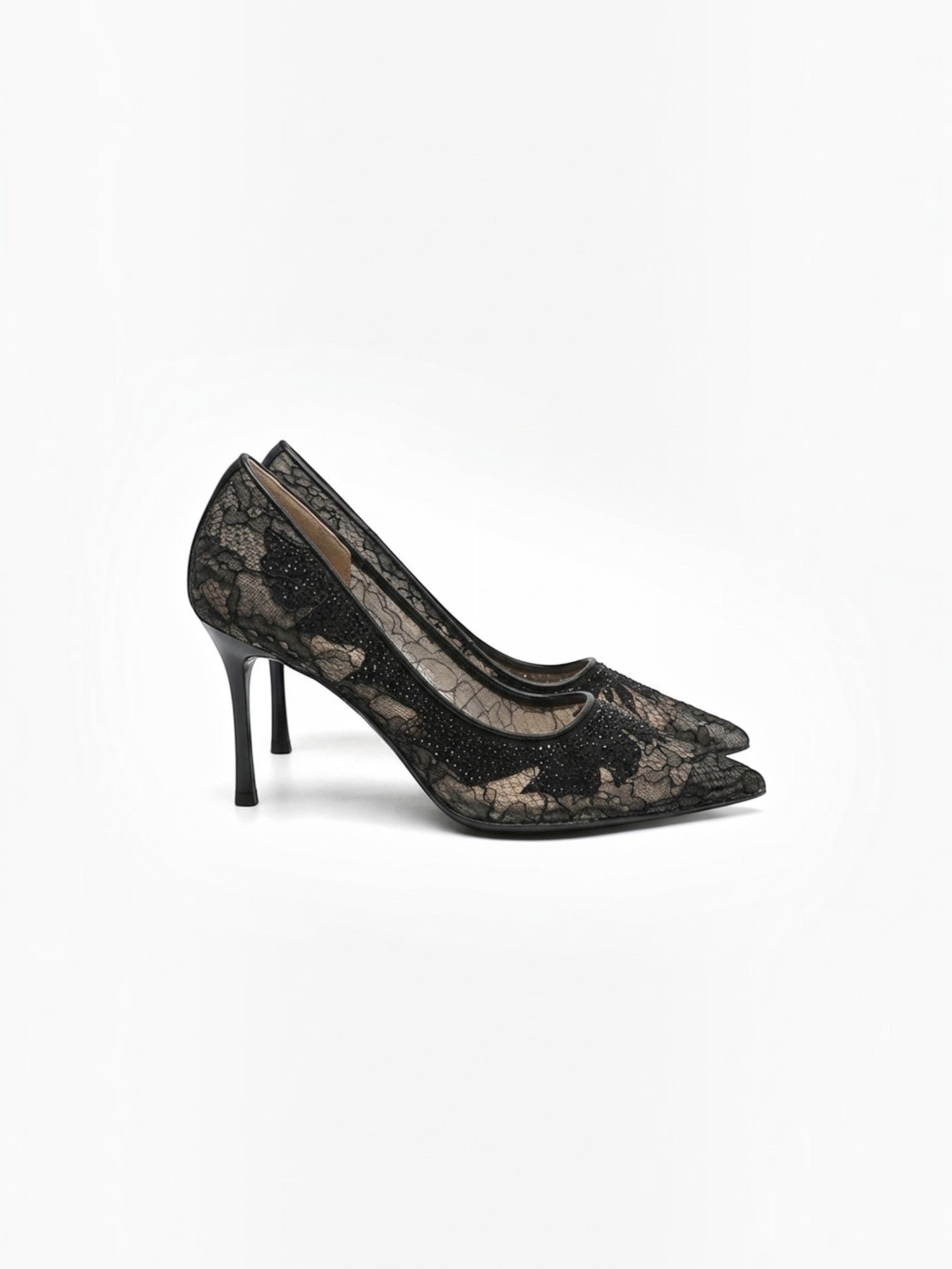 Lisette Spitzenpumps mit Strassdetails