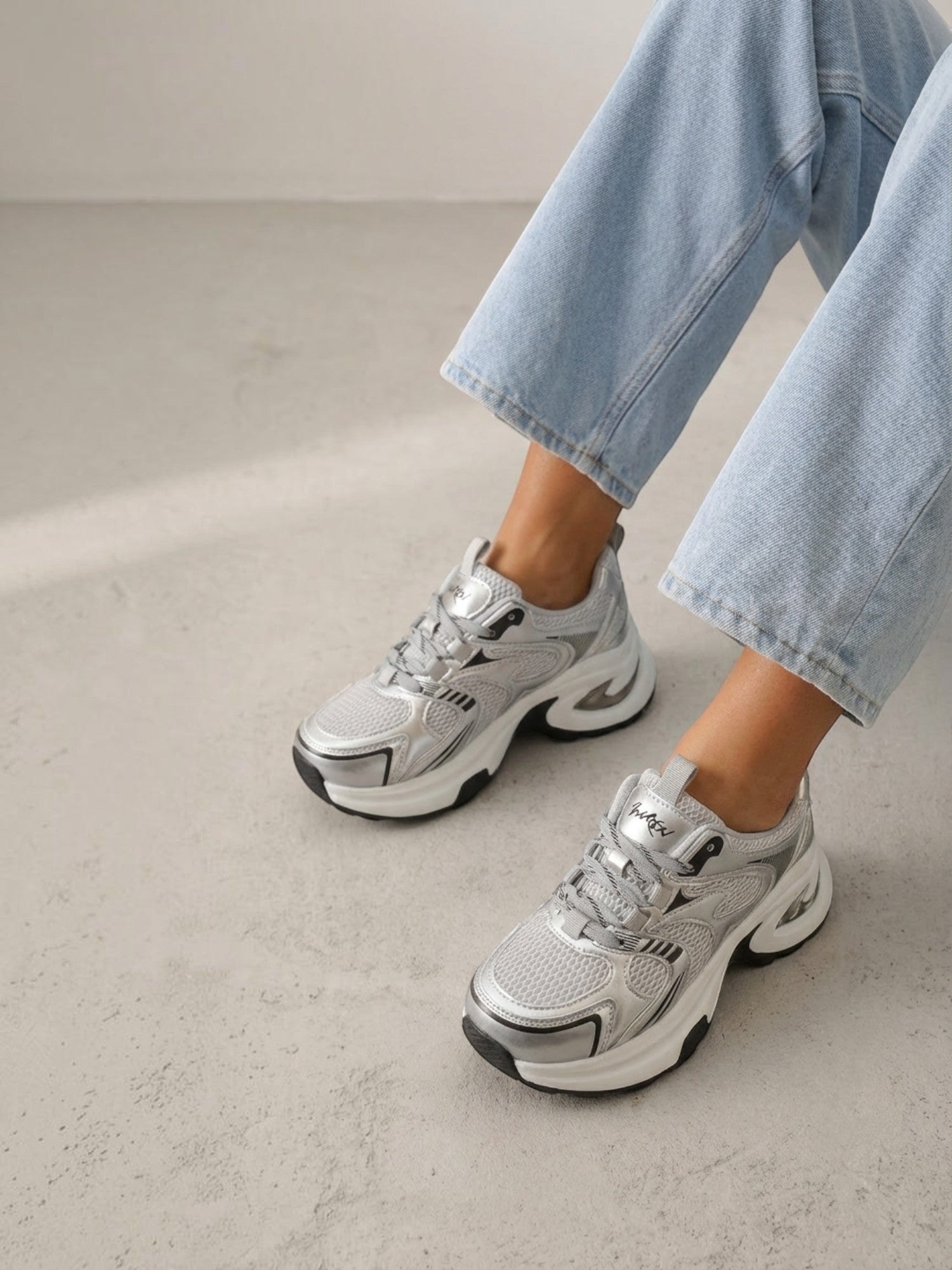 Caelira Chunky Sneaker mit Plateausohle