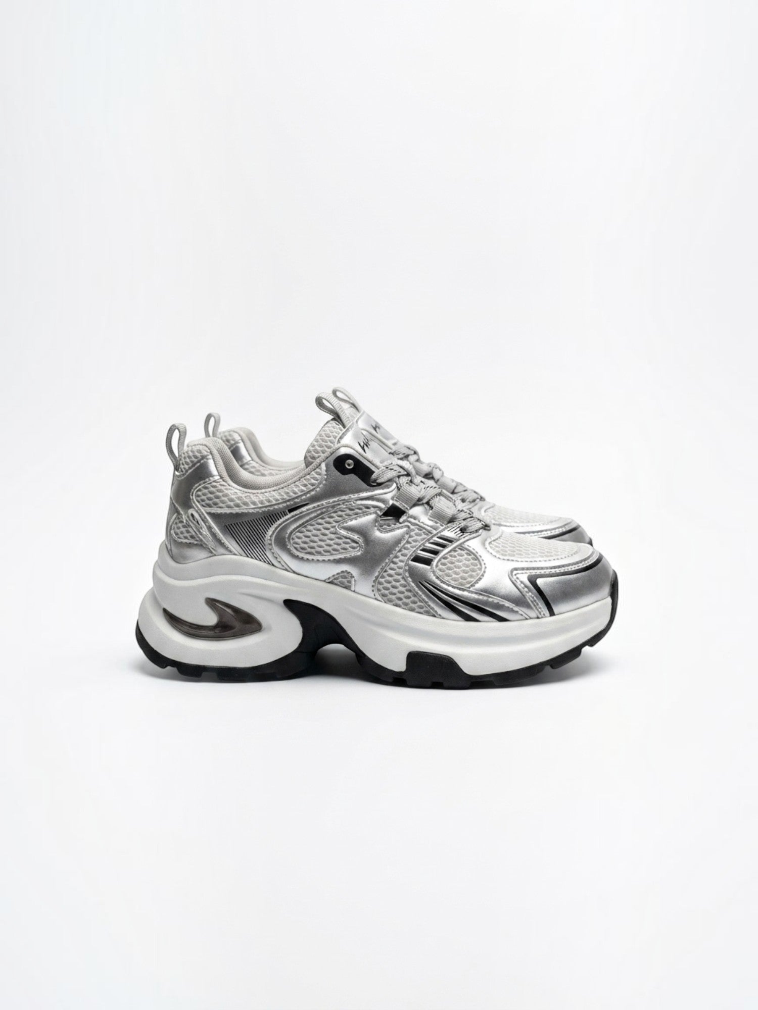 Caelira Chunky Sneaker mit Plateausohle