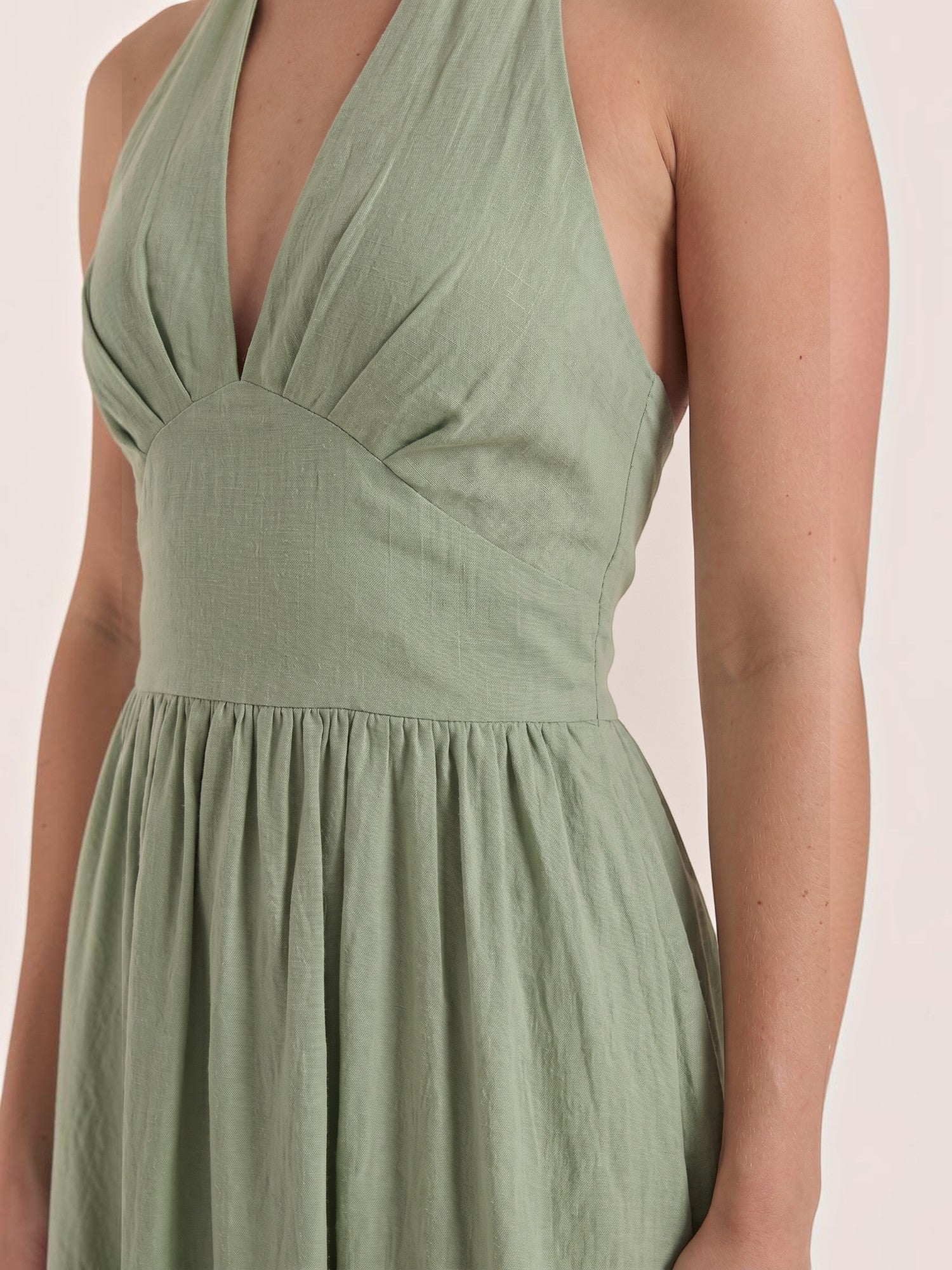 Harlow Neckholder-Midikleid mit V-Ausschnitt