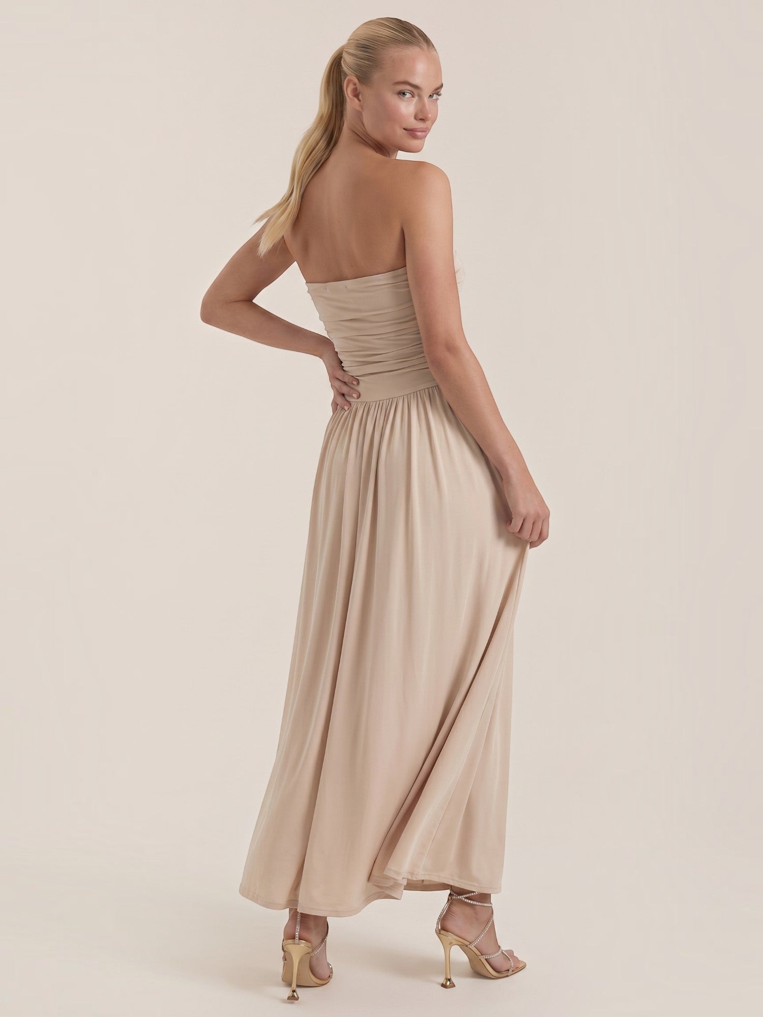 Keira Bandeau-Maxikleid mit Raffung