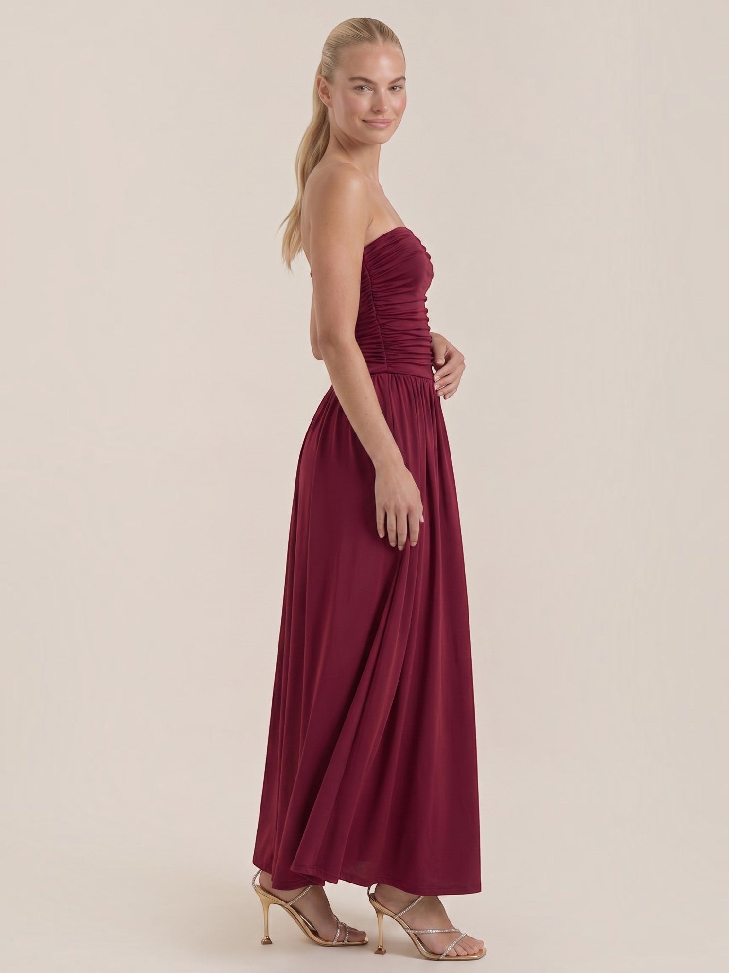 Keira Bandeau-Maxikleid mit Raffung