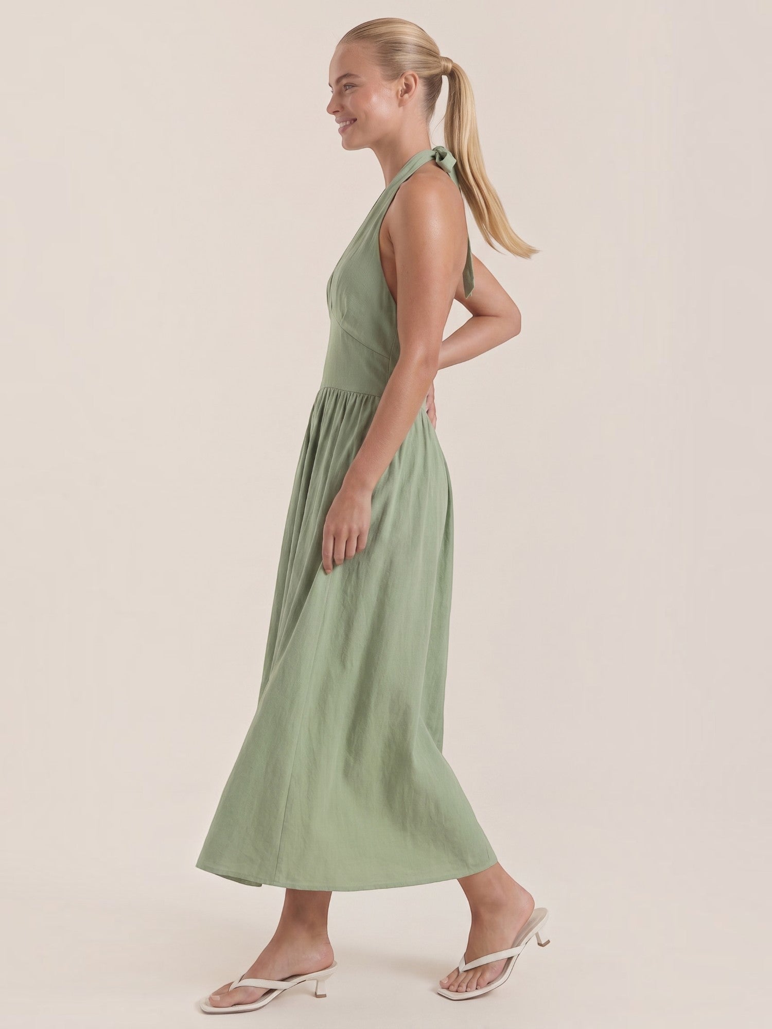 Harlow Neckholder-Midikleid mit V-Ausschnitt