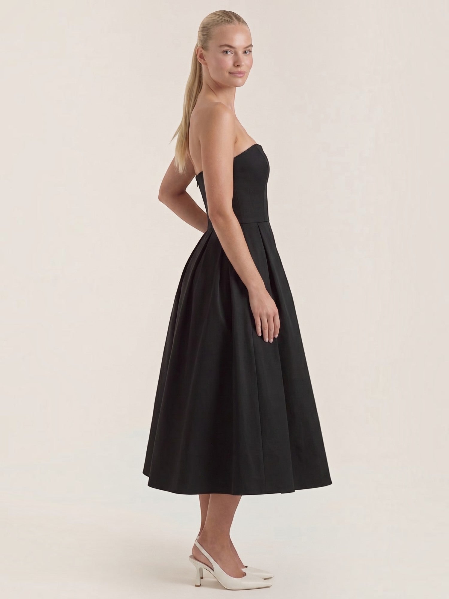 Yanna Bandeau-Midikleid mit Faltenrock
