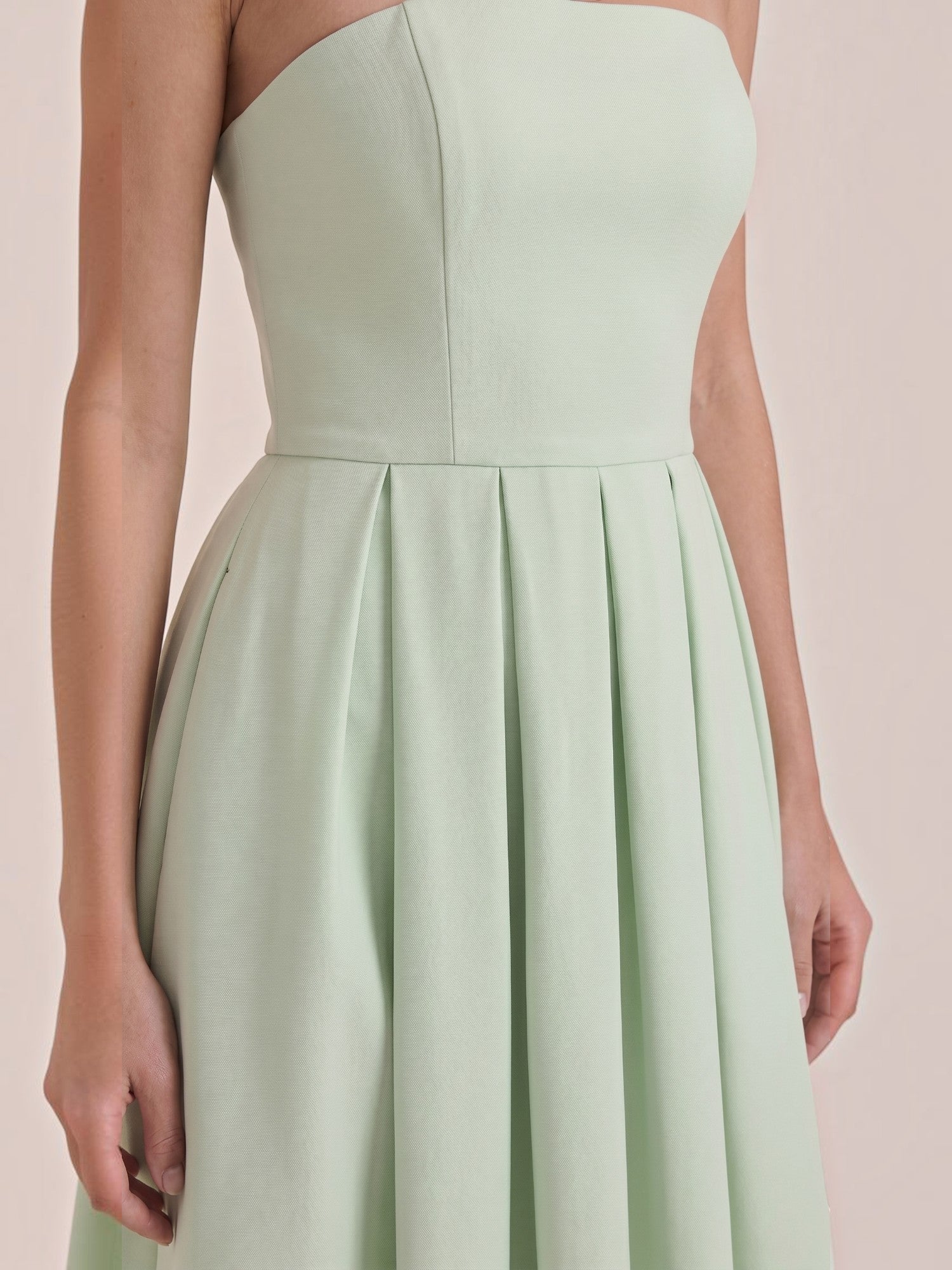 Yanna Bandeau-Midikleid mit Faltenrock