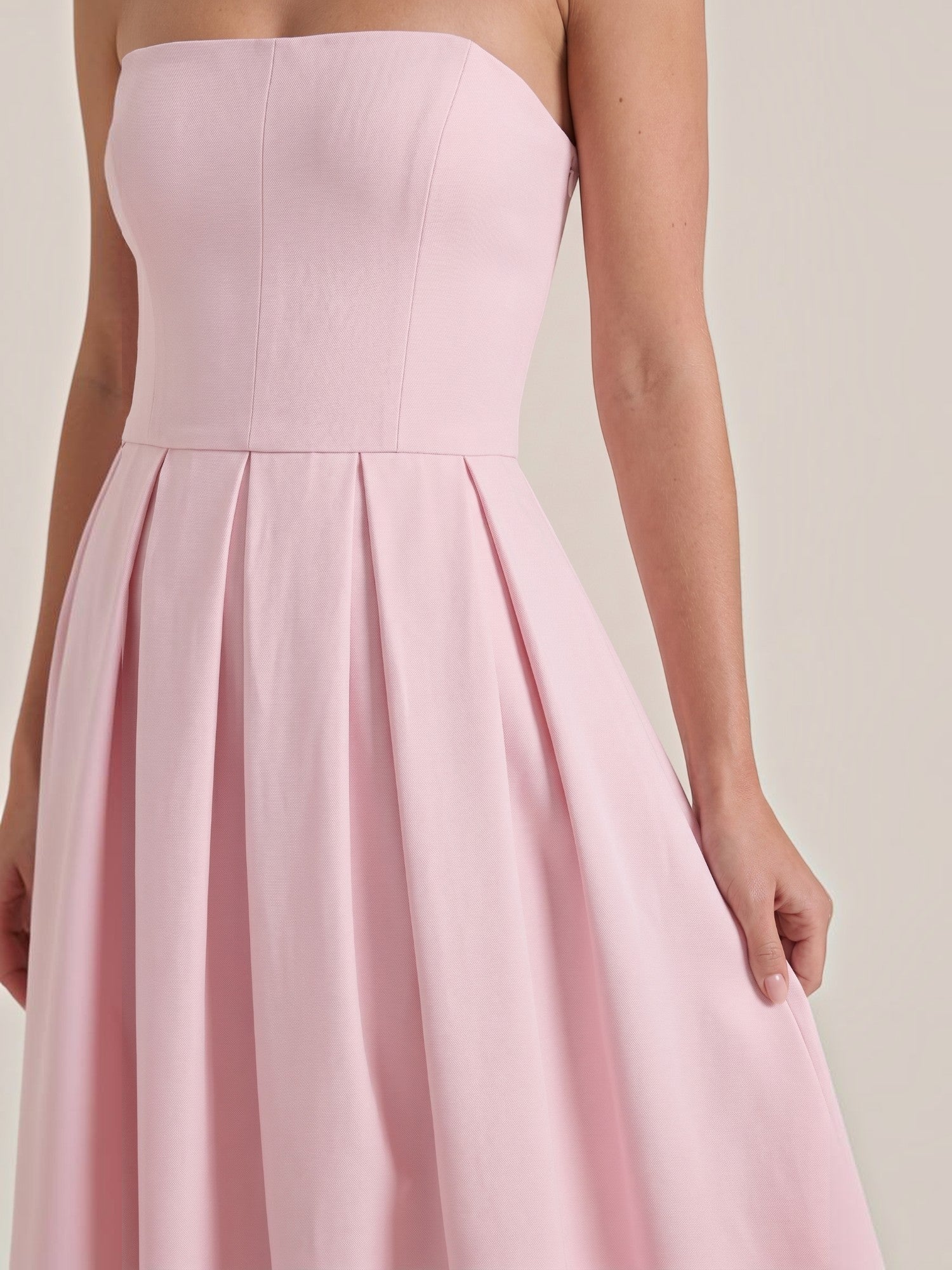 Yanna Bandeau-Midikleid mit Faltenrock
