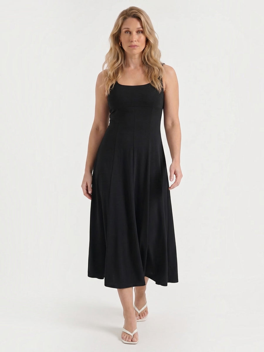 Florina Midikleid mit Karree-Ausschnitt