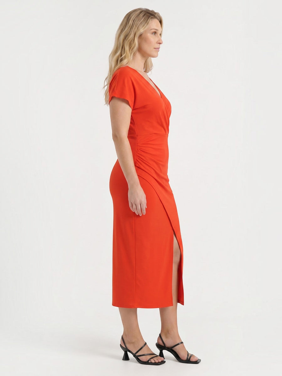 Raina Wickel-Midikleid mit V-Ausschnitt