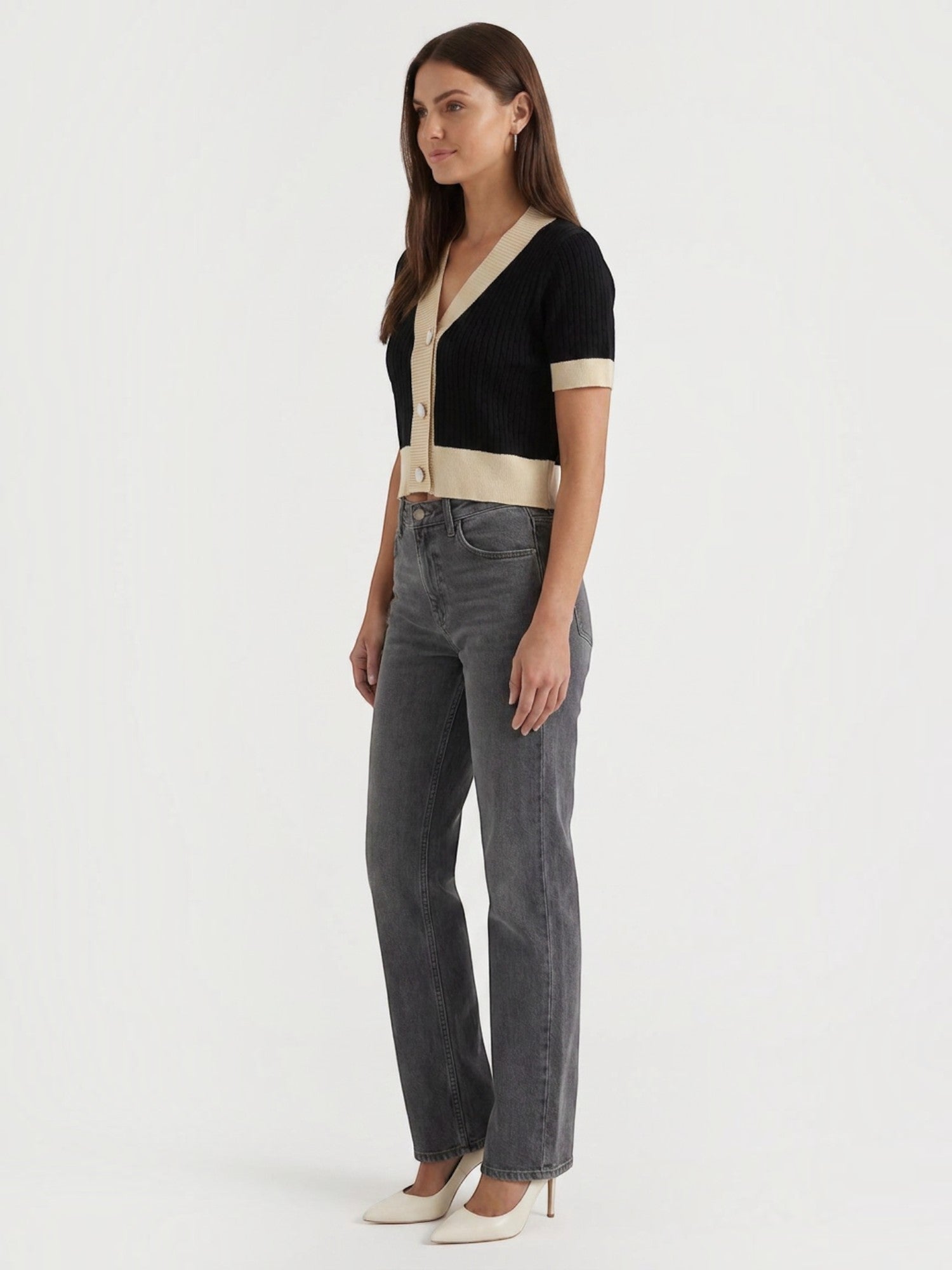 Nerina kurze taillierte Strickjacke