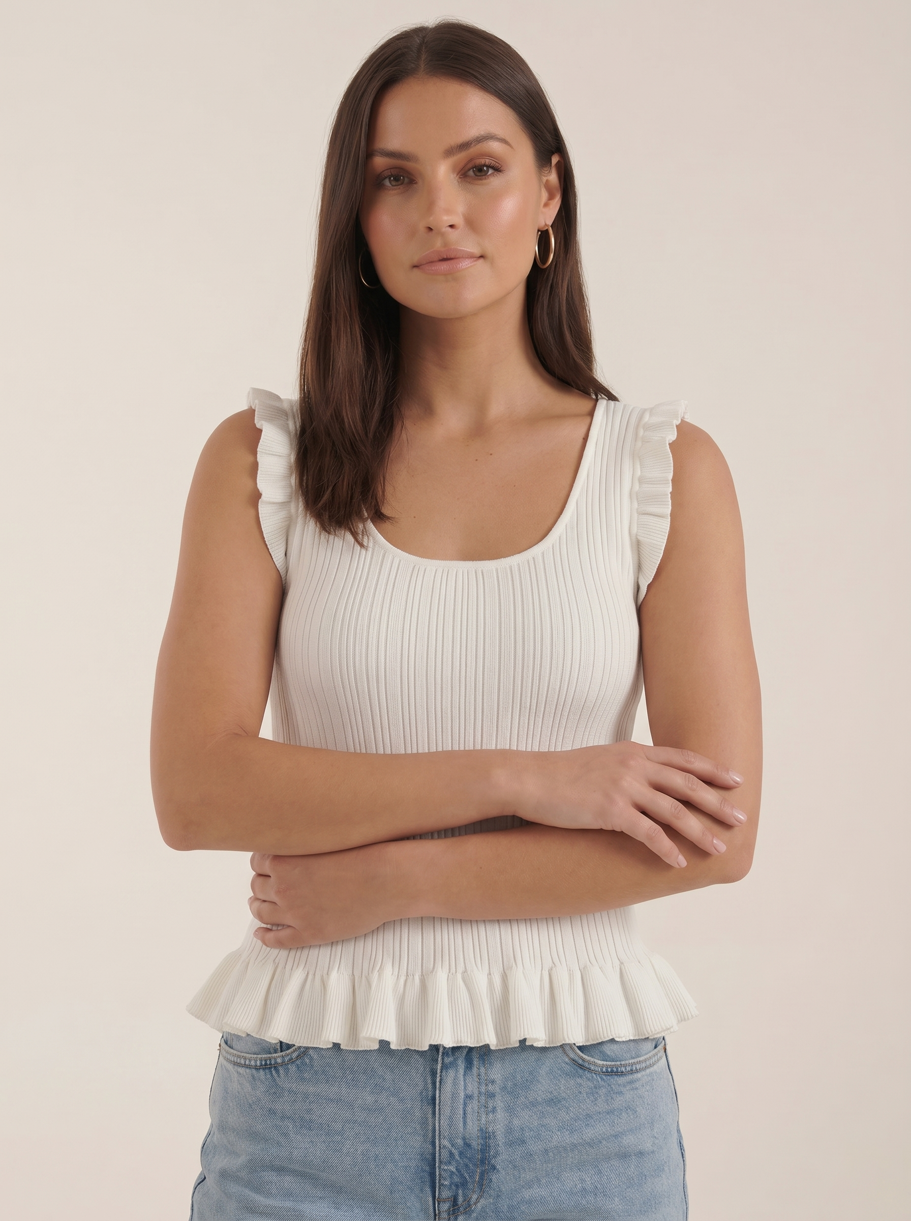 Carol Geripptes Strickoberteil mit Rüschen