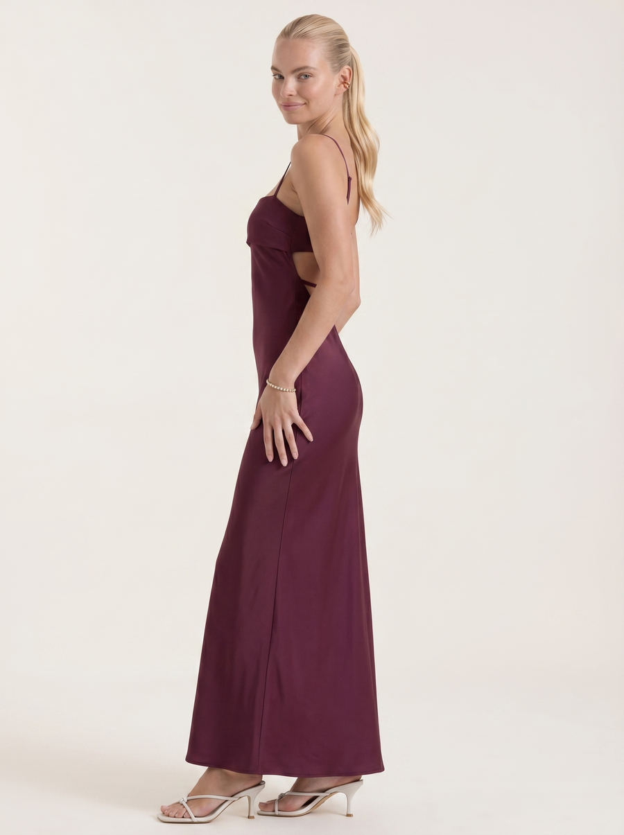 Dale Maxikleid mit Spaghettiträgern und schmaler Linie