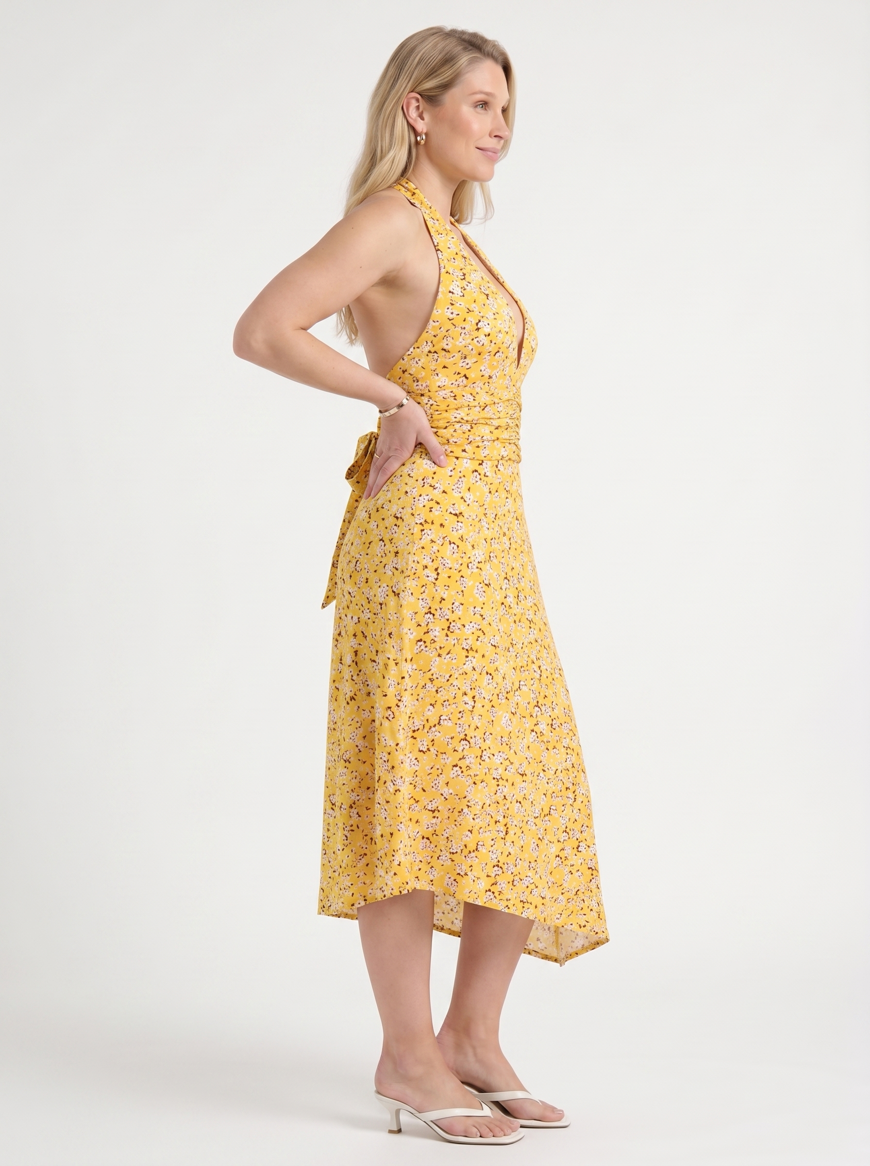 Astrid Midikleid mit Neckholder und Wickeloptik