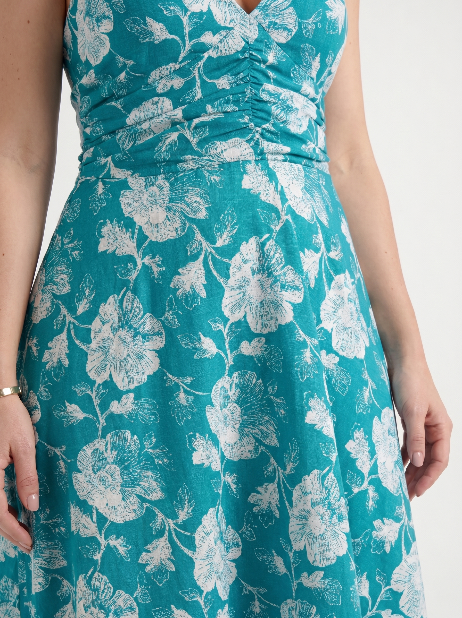 Astrid Midikleid mit Neckholder und Wickeloptik