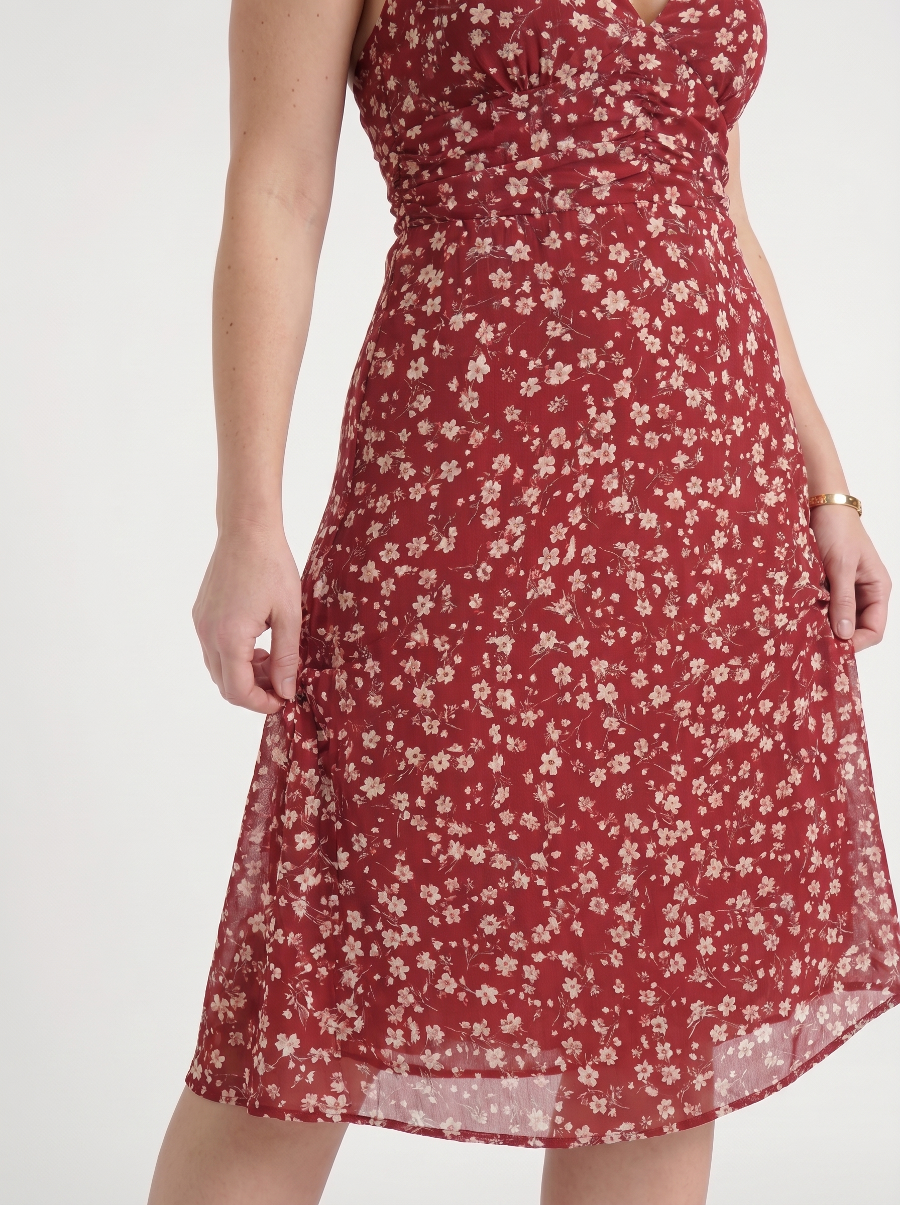 Astrid Midikleid mit Neckholder und Wickeloptik