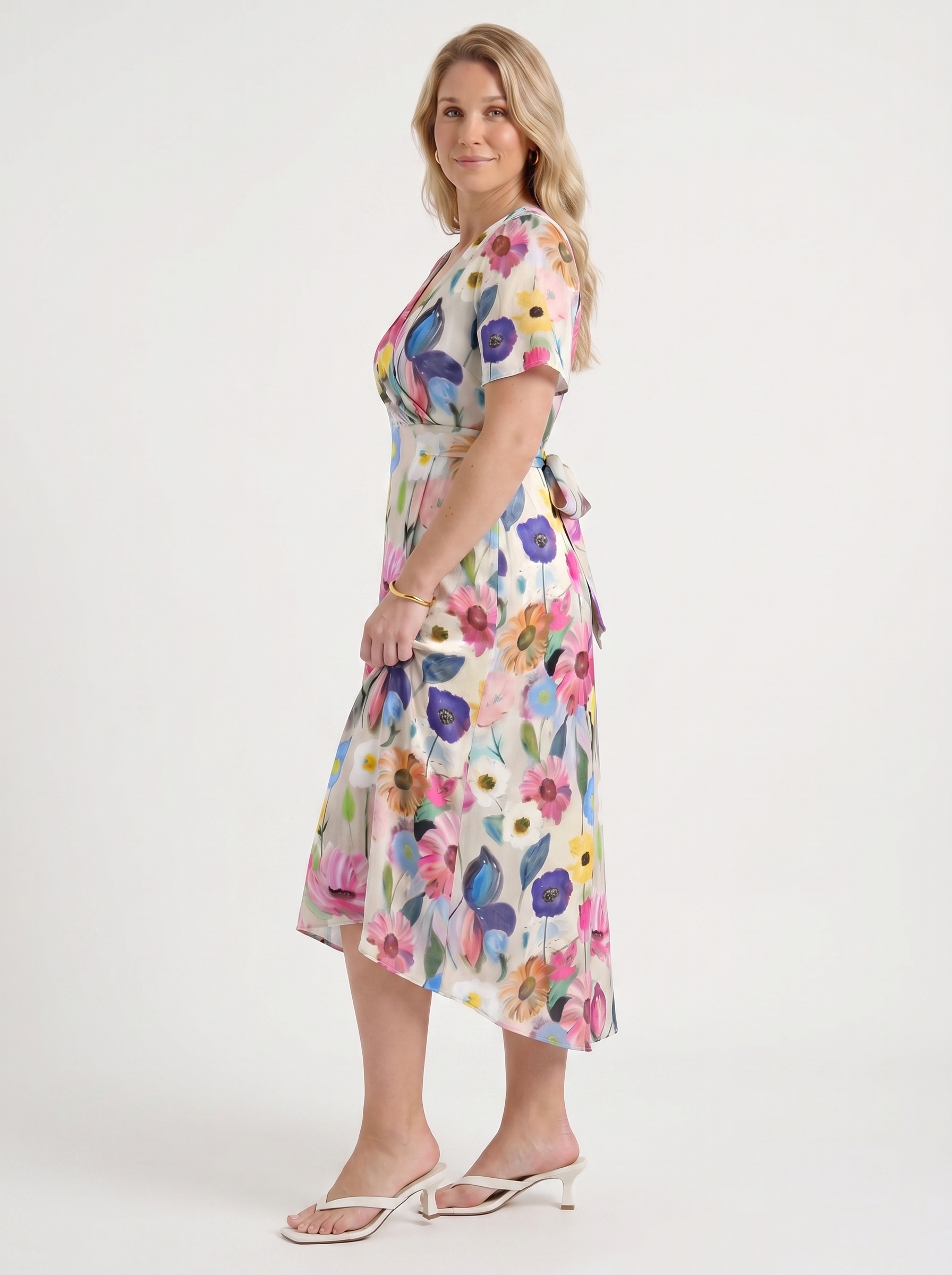Sharnie Midikleid mit Blumenprint und Wickeloptik