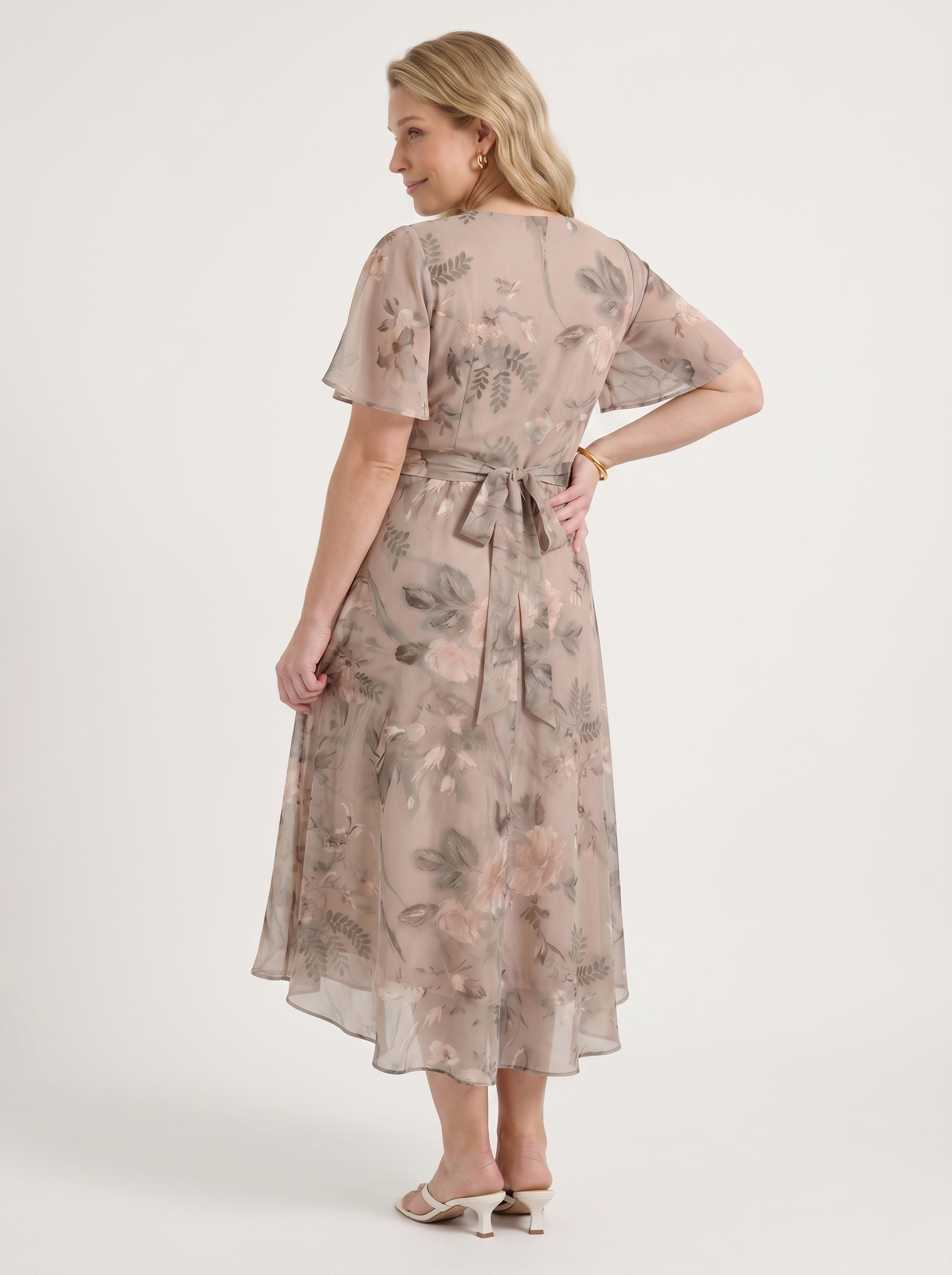 Sharnie Midikleid mit Blumenprint und Wickeloptik