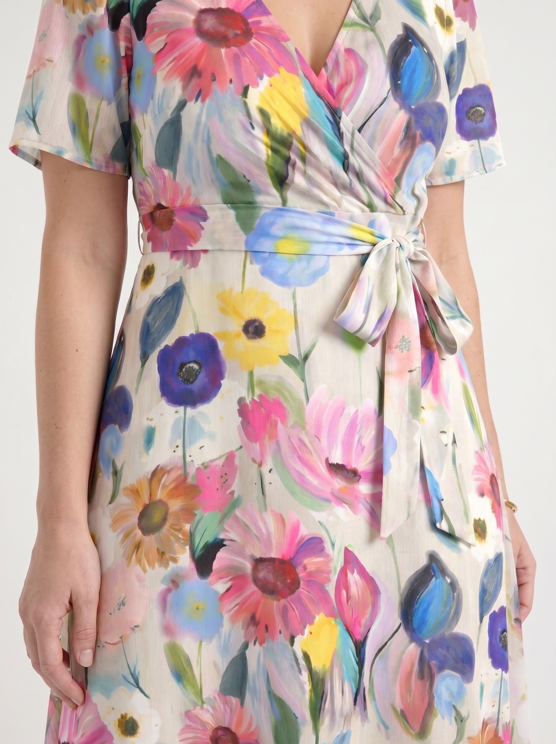 Sharnie Midikleid mit Blumenprint und Wickeloptik