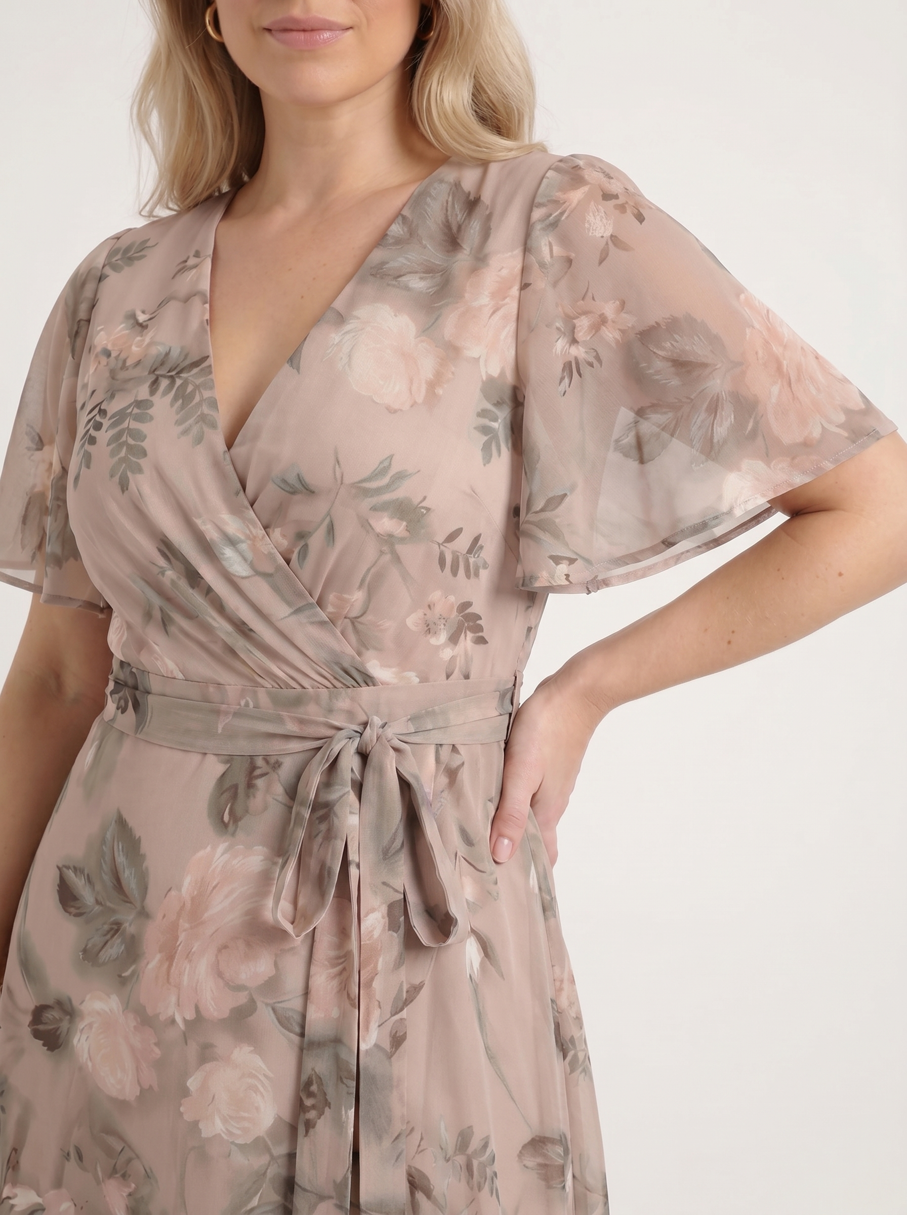 Sharnie Midikleid mit Blumenprint und Wickeloptik
