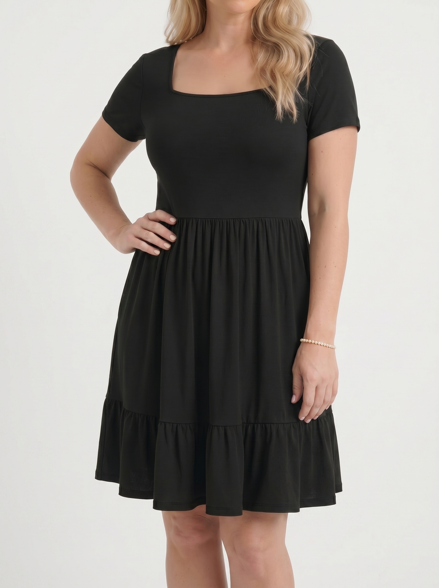 Wanda Minikleid mit Karree-Ausschnitt und Stufenrock