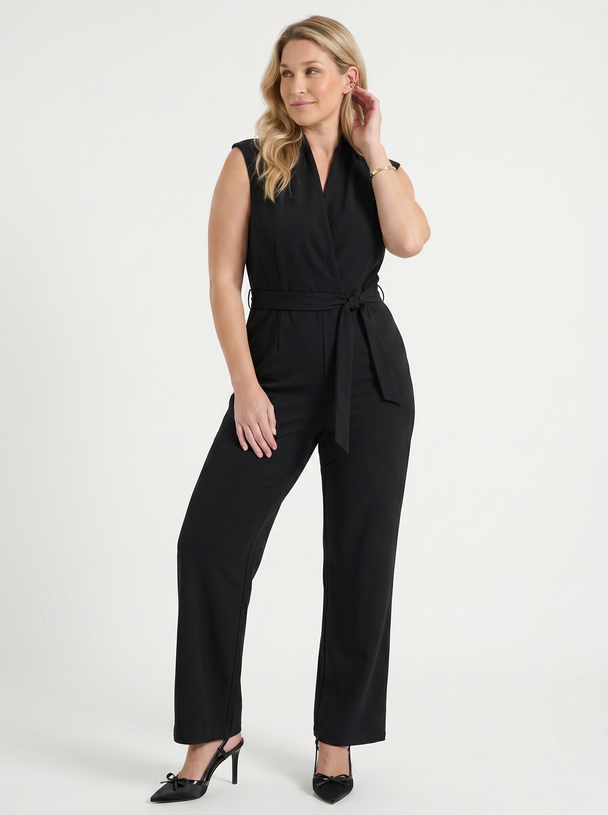 Kayleigh Jumpsuit mit Wickeloptik und Bindegürtel