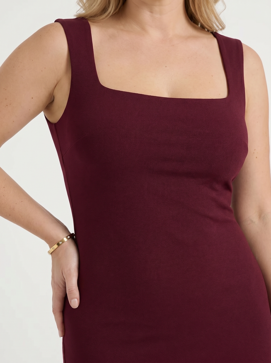 Daniela Trägerloses Maxikleid mit Karree-Ausschnitt