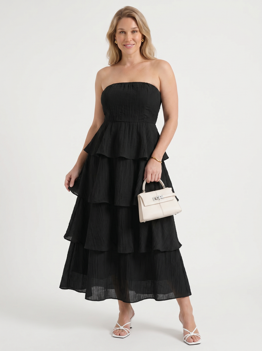 Una Bandeau-Maxikleid mit Stufenrock