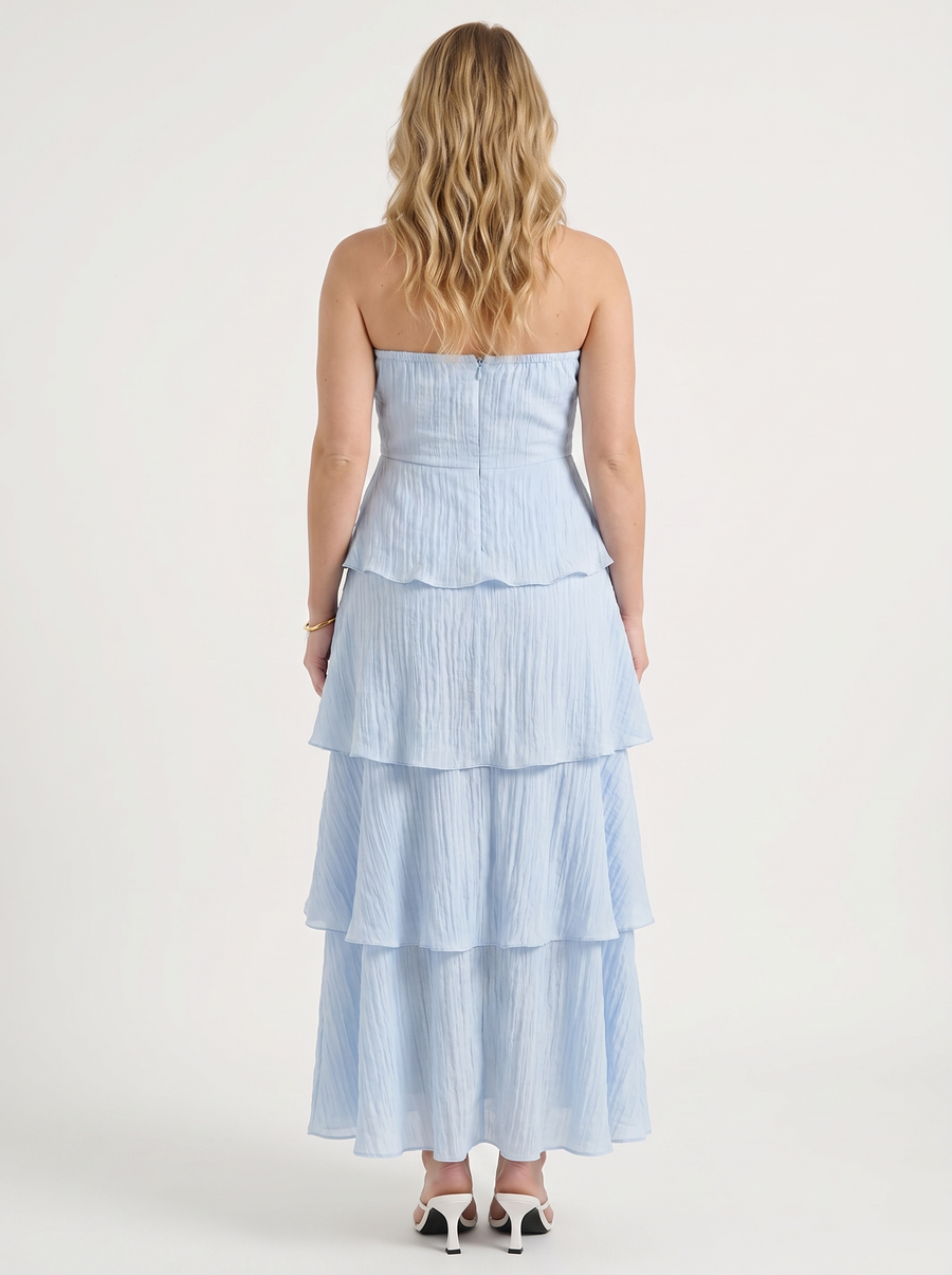 Una Bandeau-Maxikleid mit Stufenrock