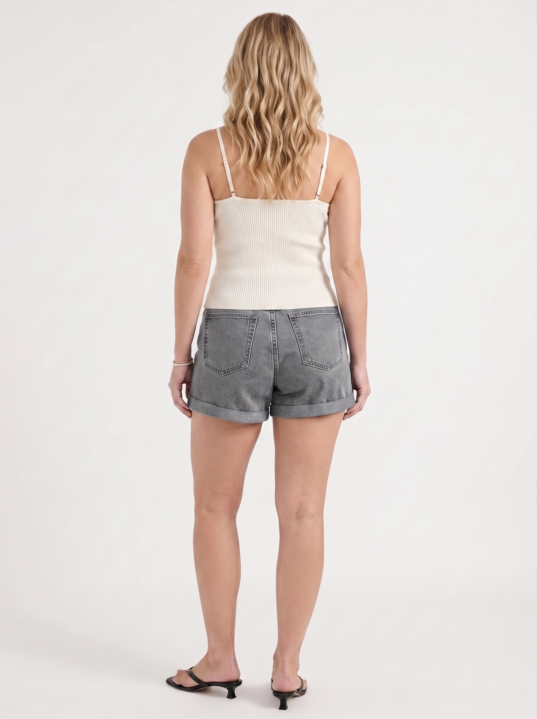 Giselle High-Waist-Jeansshorts mit Umschlagsaum